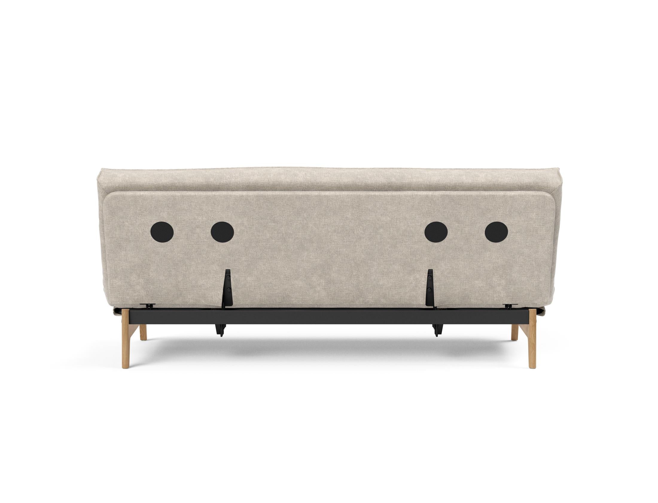 Erleben Sie das Aslak 120 Bettsofa mit modernem Sharp Plus Cover und komfortablem Soft Spring Bezug – perfekt für stilvolle Entspannung und Schlafkomfort.