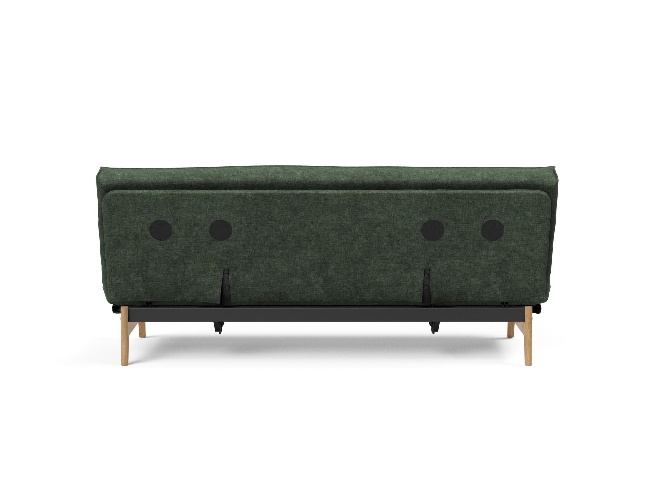 Erleben Sie das Aslak 120 Bettsofa mit dem modernen Sharp Plus Cover und dem komfortablen Soft Spring Bezug – perfekt für entspannte Abende und stilvolle Einrichtung.