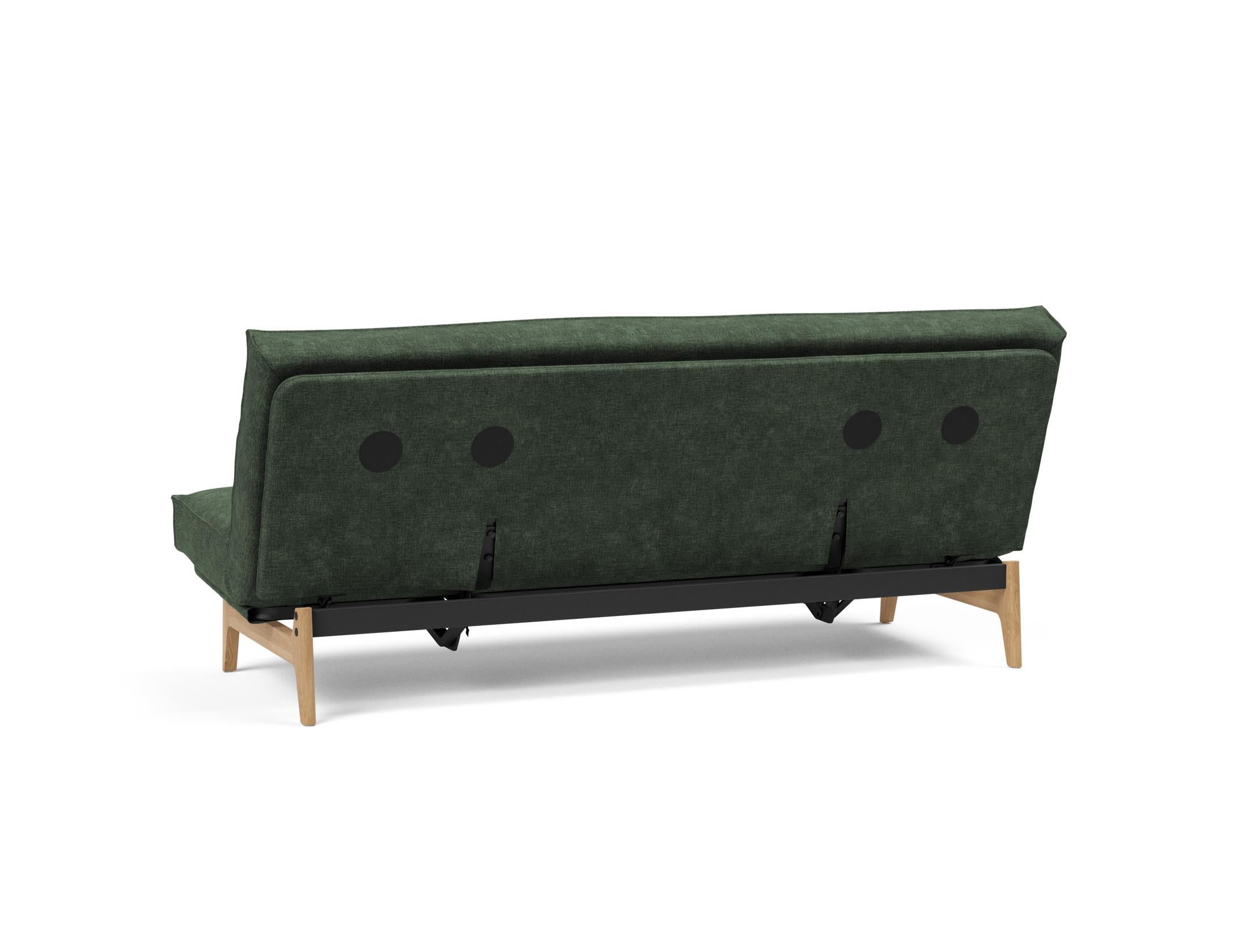 Entdecken Sie das Aslak 120 Bettsofa mit elegantem Sharp Plus Cover und Soft Spring Bezug – ideal für Komfort und modernes Design in Ihrem Zuhause.