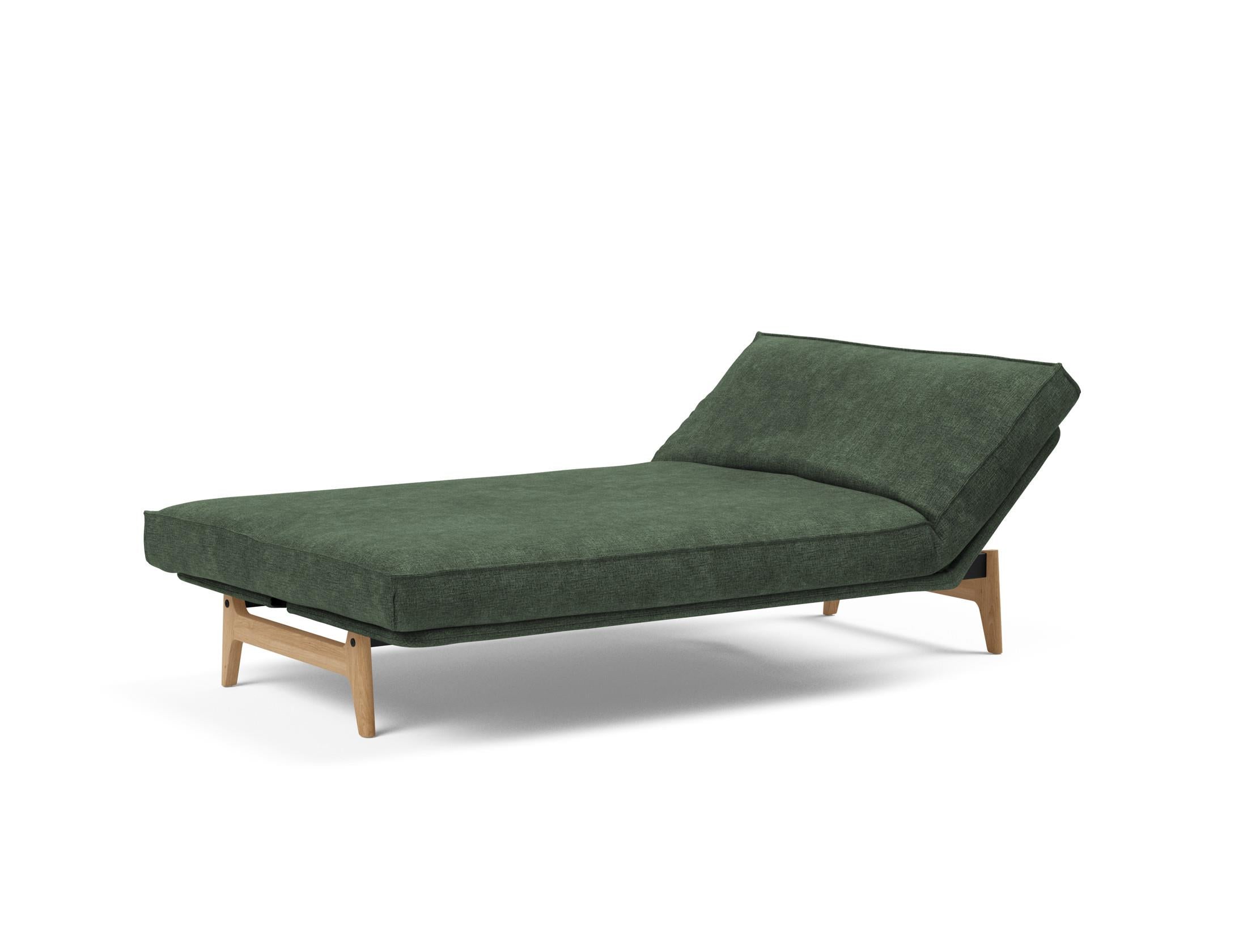 Entdecken Sie das Aslak 120 Bettsofa mit elegantem Sharp Plus Cover und Soft Spring Bezug – ideal für modernes Wohnen und vielseitige Nutzung.