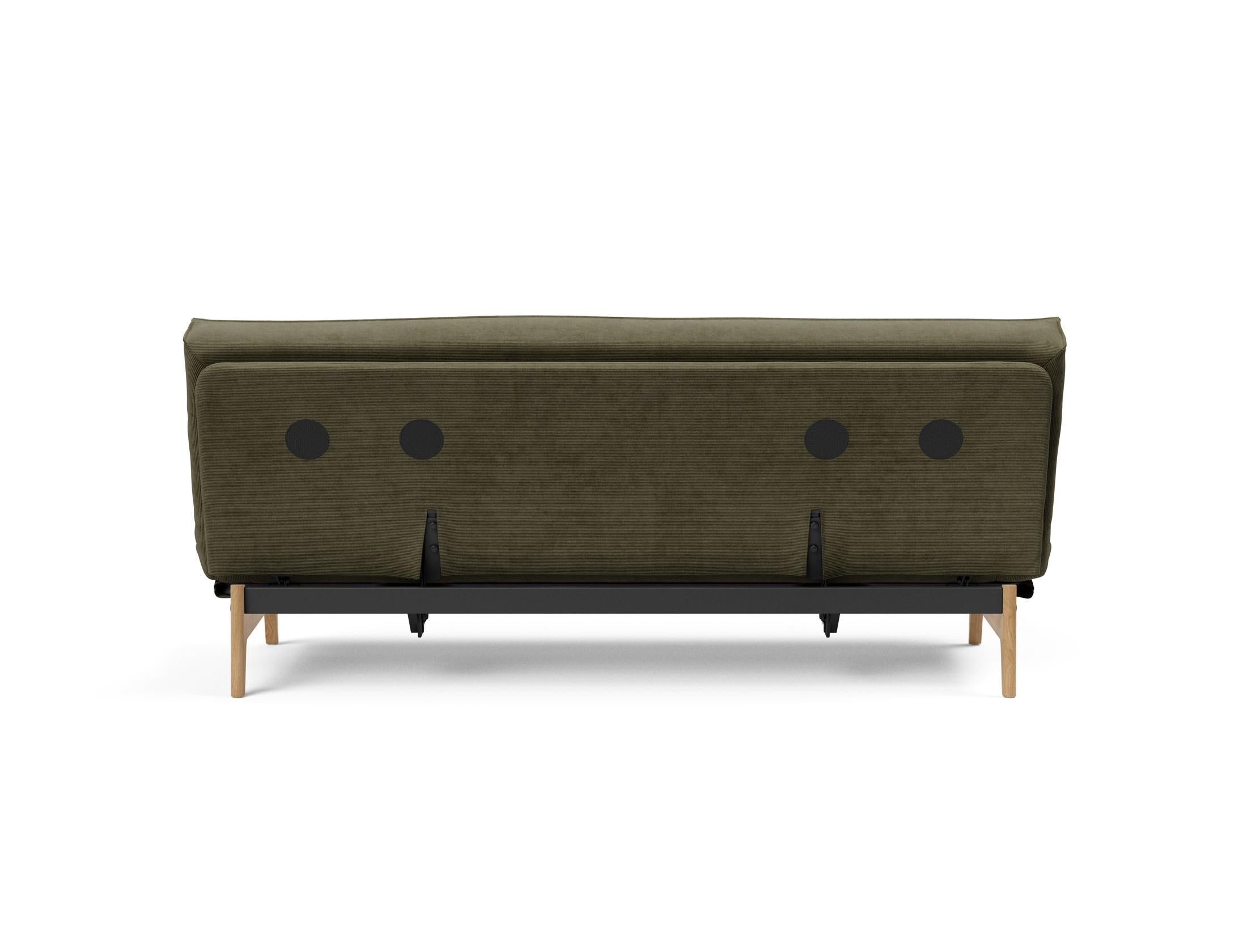 Erleben Sie das Aslak 120 Bettsofa mit stilvollem Sharp Plus Cover und komfortablem Soft Spring Bezug – perfekt für jeden Raum und jeden Anlass.