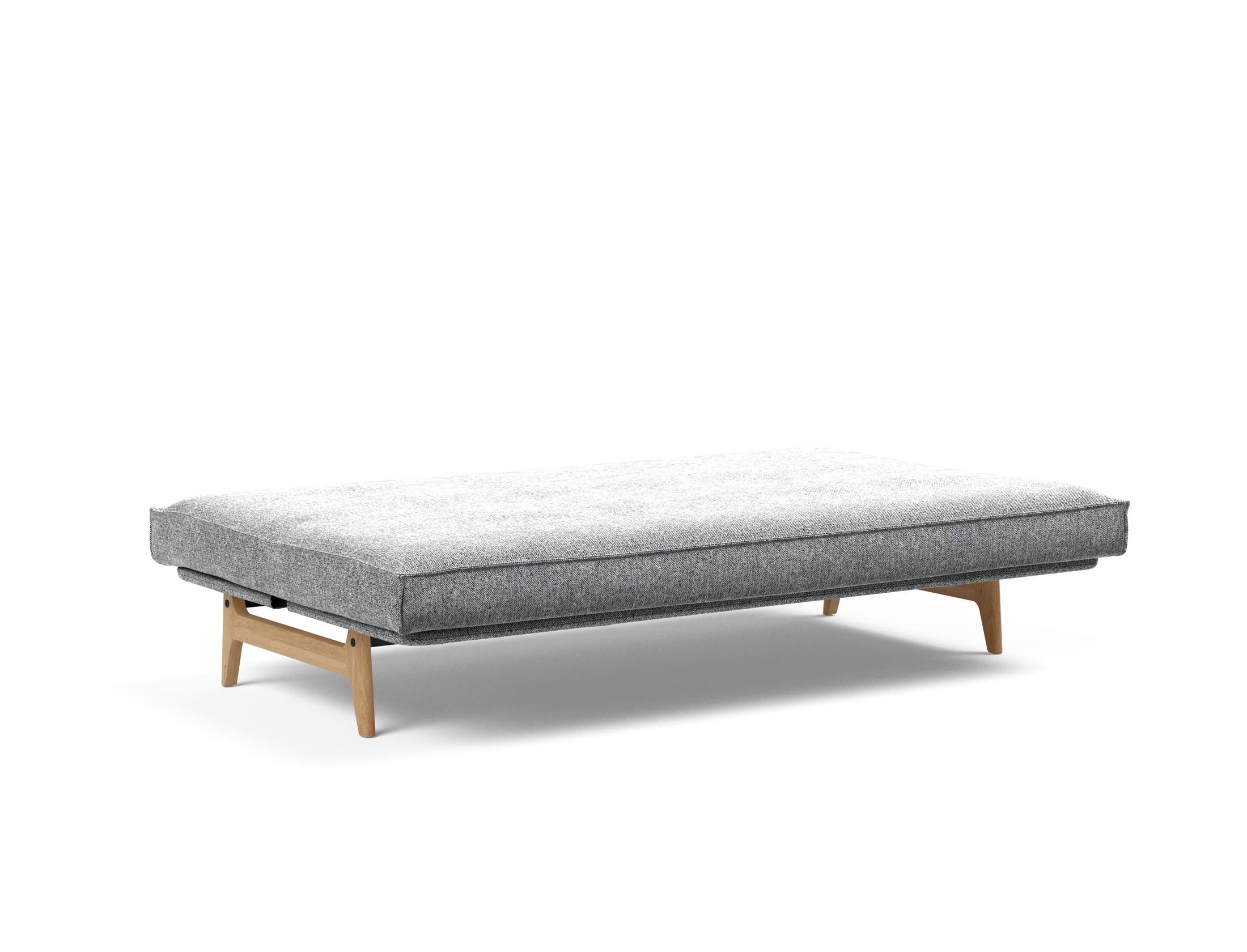 Entdecken Sie das Aslak 120 Bettsofa mit elegantem Sharp Plus Cover und Soft Spring Bezug – ideal für modernes Wohnen und vielseitige Nutzung.