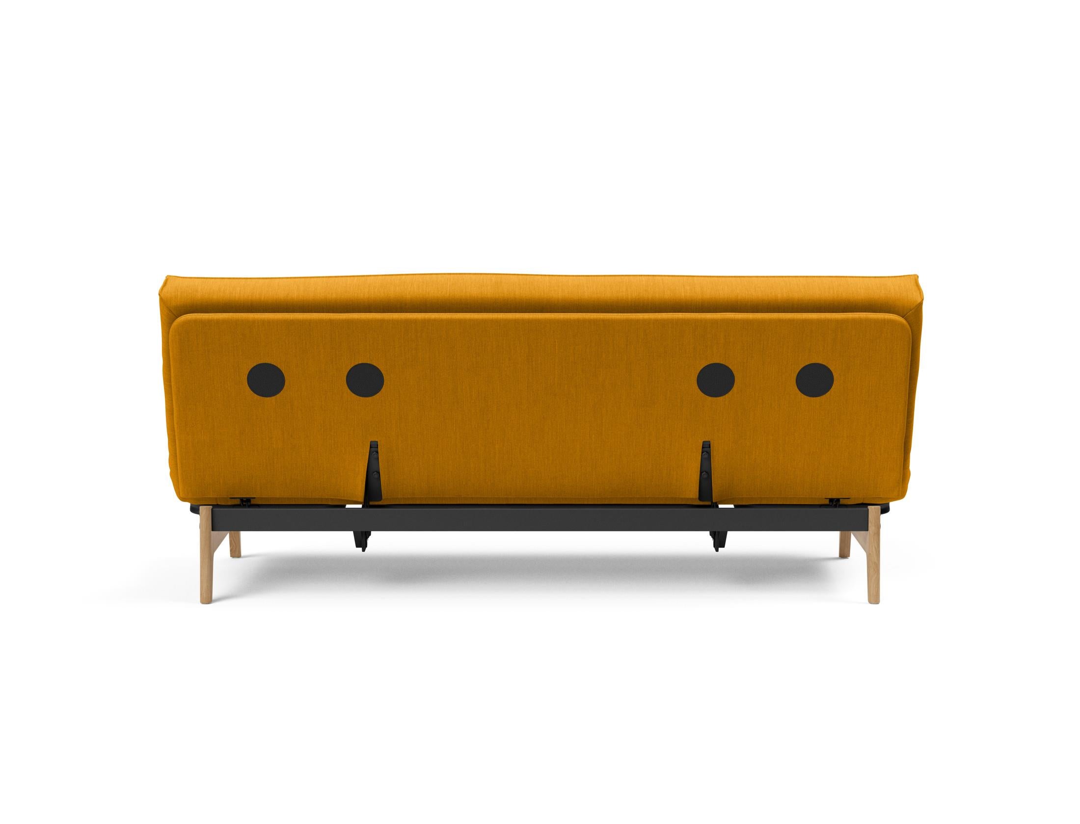 Entdecken Sie das Aslak 120 Bettsofa mit elegantem Sharp Plus Bezug und innovativem Soft Spring – ideal für stilvolle Wohnräume und gemütliche Nächte.