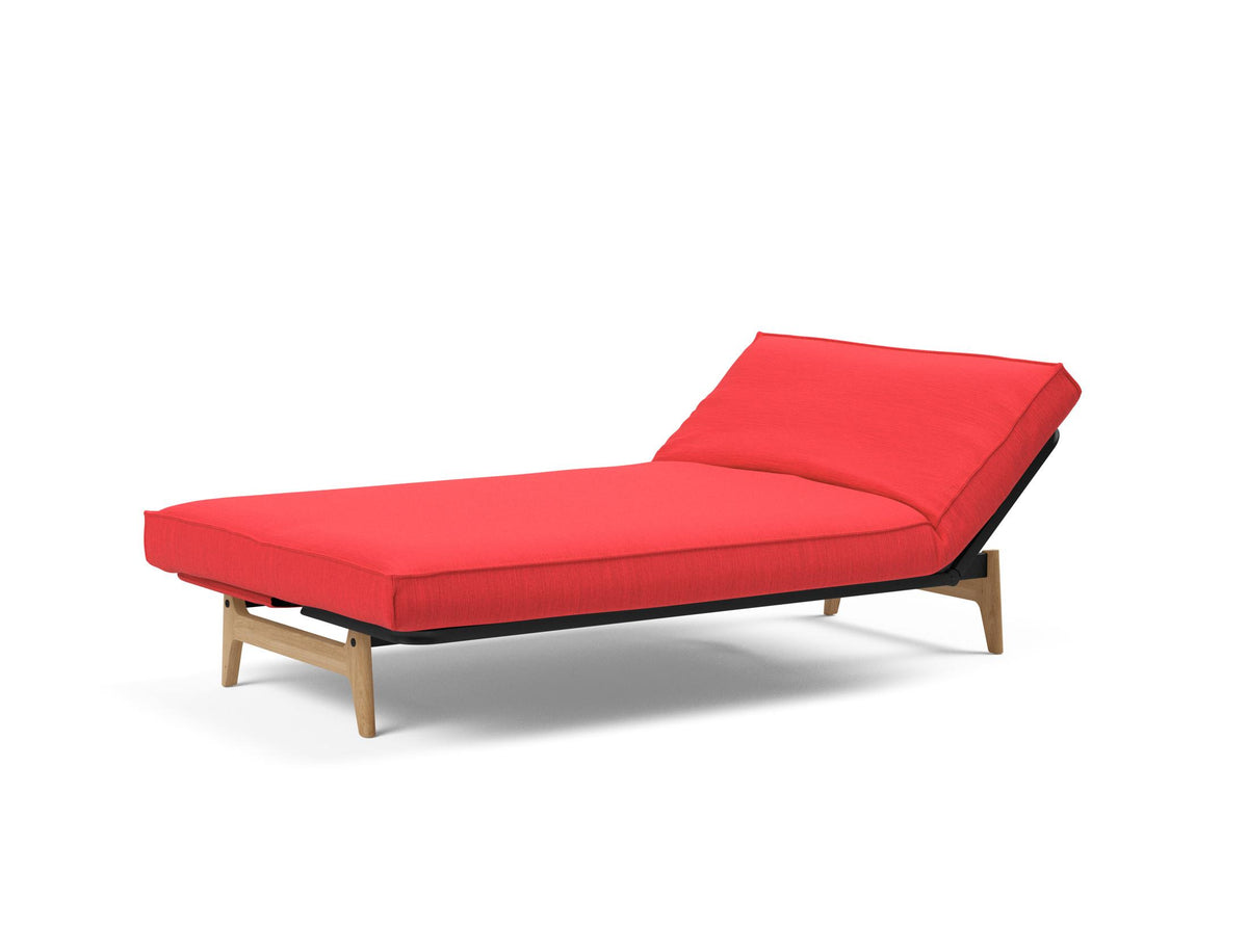 Aslak 120 Bettsofa Sharp Plus Cover Soft Spring in 511 Elegance Red präsentiert im Onlineshop von KAQTU Design AG. Bettsofa ist von Innovation Living