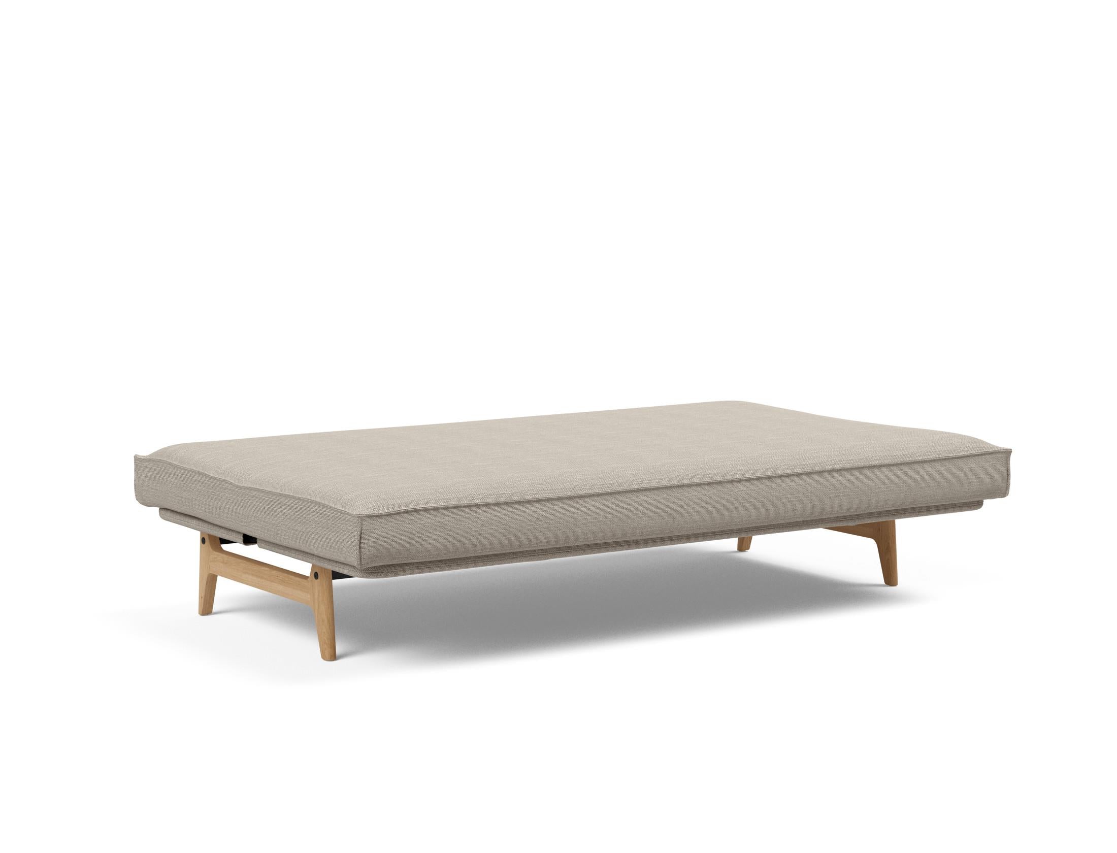 Erleben Sie das Aslak 120 Bettsofa mit stilvollem Sharp Plus Cover und Soft Spring Bezug – die perfekte Kombination aus Funktionalität und zeitgemäßem Stil.
