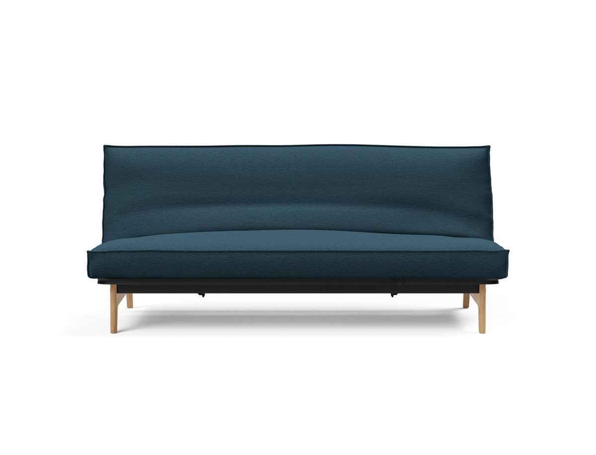 Aslak 120 Bettsofa Sharp Plus Cover Soft Spring in 580 Argus Navy Blue präsentiert im Onlineshop von KAQTU Design AG. Bettsofa ist von Innovation Living