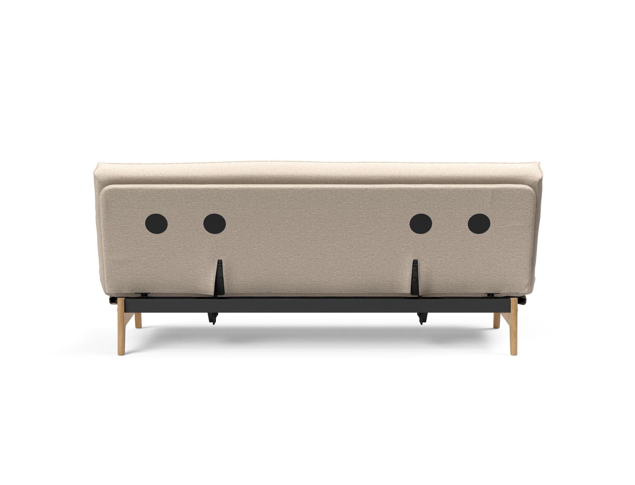 Erleben Sie das Aslak 120 Bettsofa mit stilvollem Sharp Plus Cover und Soft Spring Bezug – die perfekte Kombination aus Funktionalität und zeitgemäßem Stil.