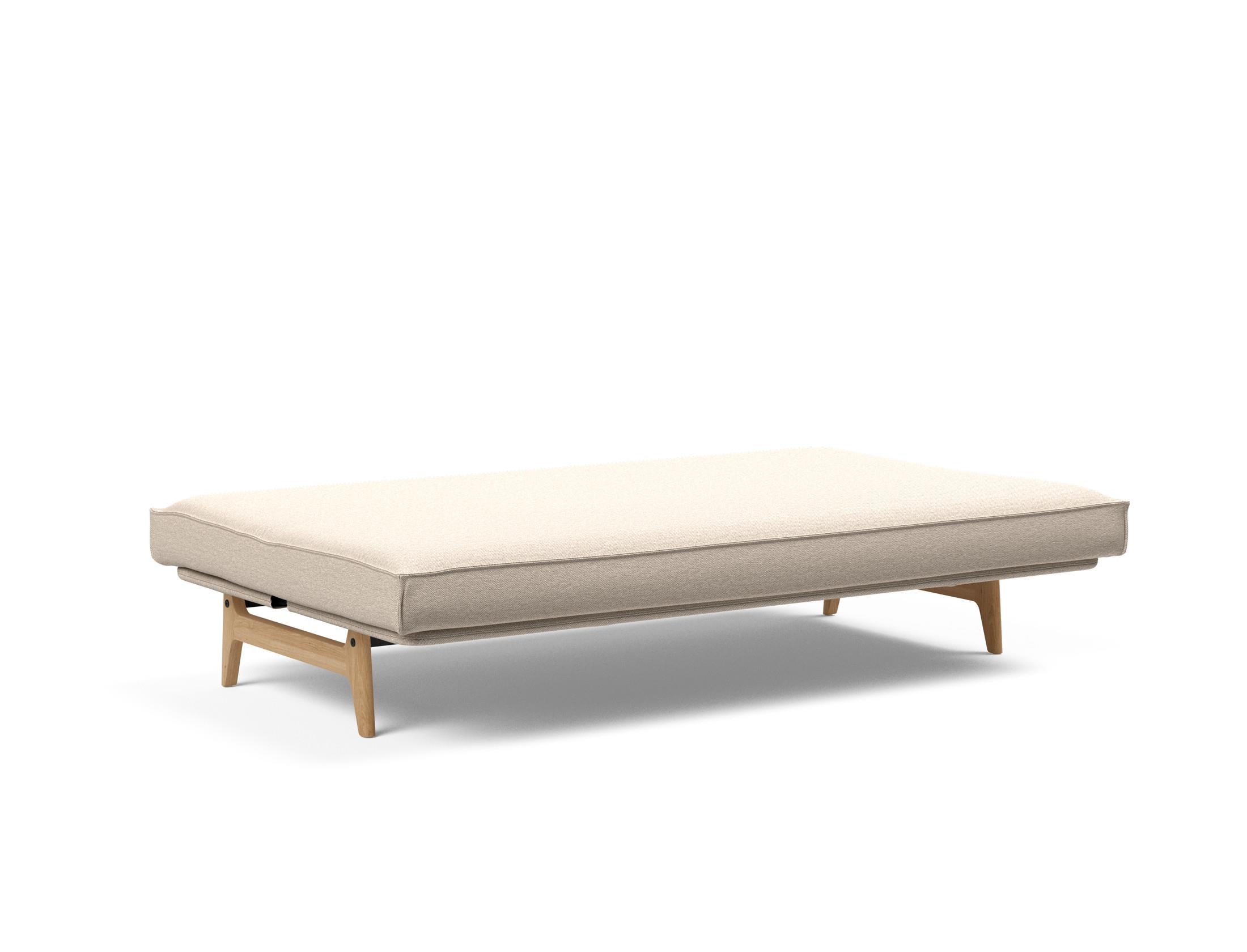 Erleben Sie das Aslak 120 Bettsofa mit stilvollem Sharp Plus Cover und komfortablem Soft Spring Bezug – perfekt für entspannte Abende und modernes Design.