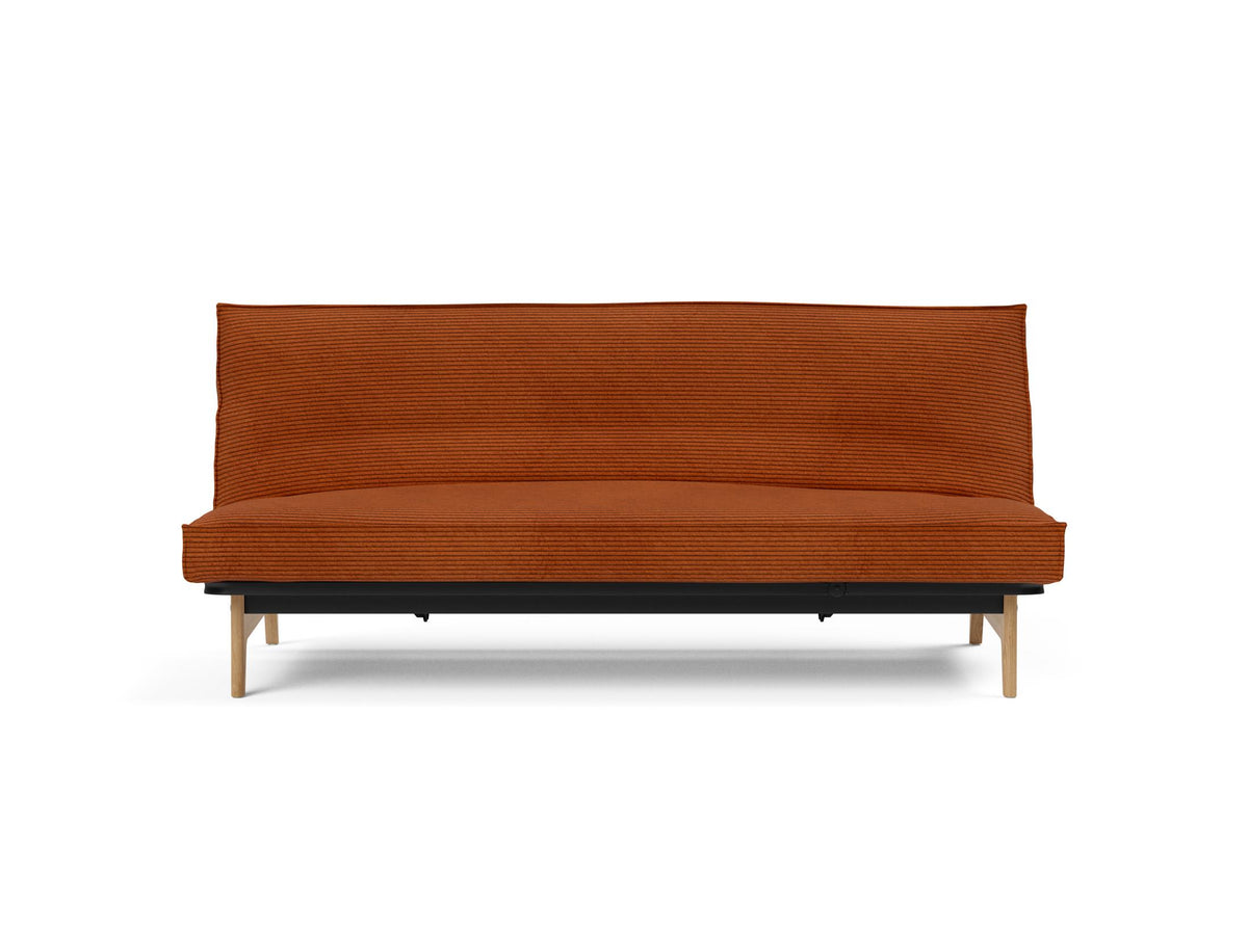 Aslak 120 Bettsofa Sharp Plus Cover Soft Spring in 595 Corduroy Burnt Orange präsentiert im Onlineshop von KAQTU Design AG. Bettsofa ist von Innovation Living