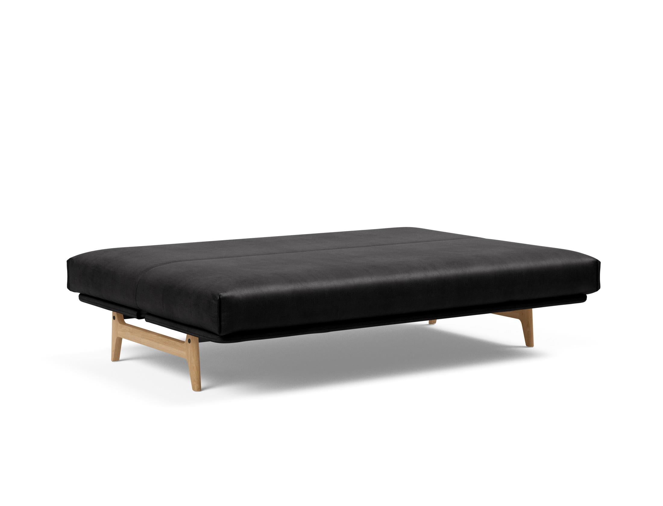 Erleben Sie das Aslak 140 Bettsofa mit Nordic Cover und Soft Spring Bezug – stilvolles Design trifft auf höchsten Schlafkomfort für Ihr Zuhause.