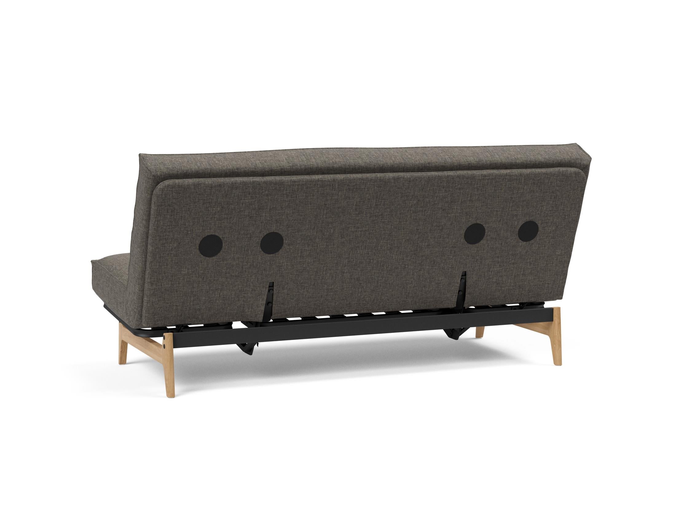 Entdecken Sie das Aslak 140 Bettsofa mit Sharp Plus Cover – stilvolles Design, luxuriöser Schlafkomfort und robuste Materialien für Ihr Zuhause.