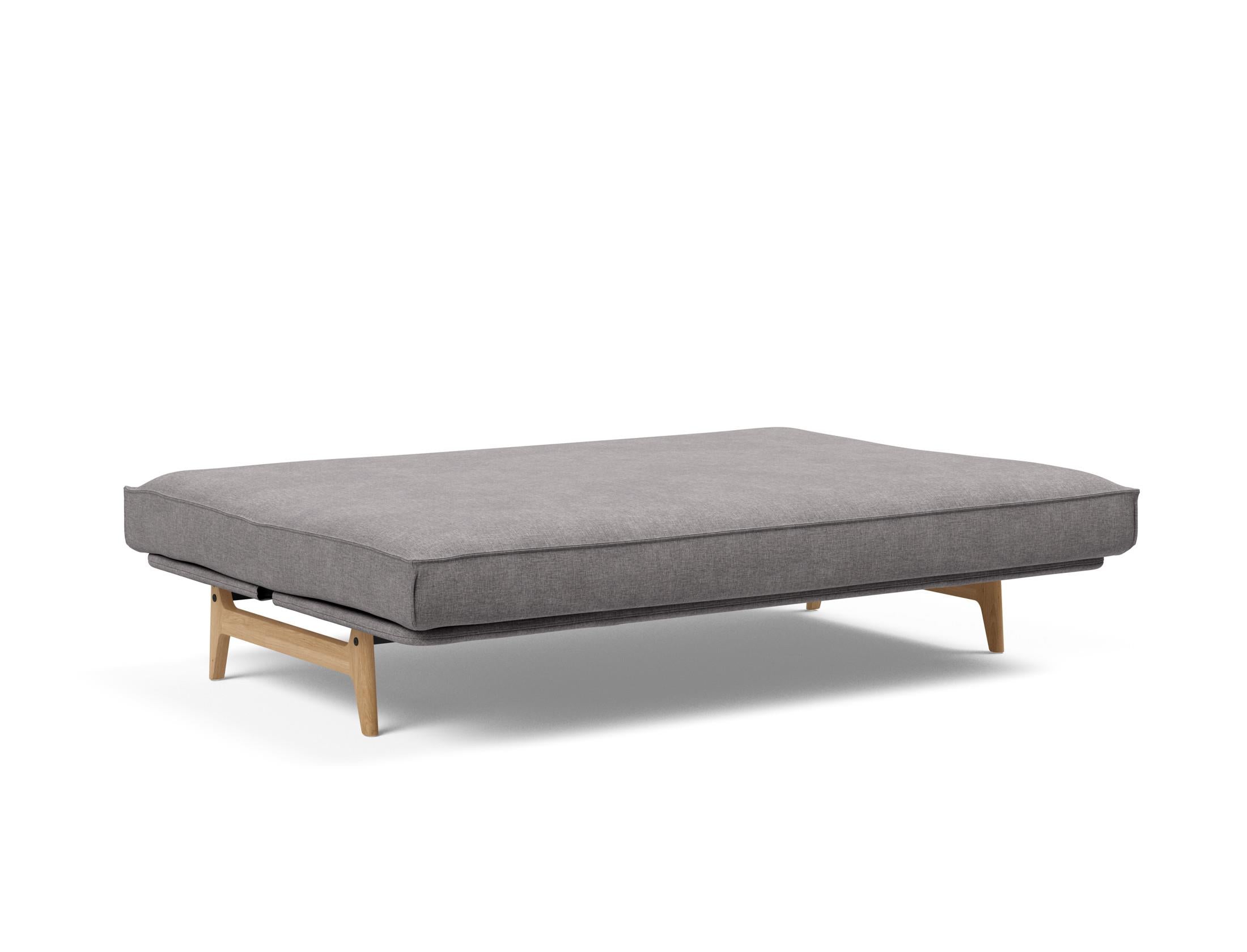 Erleben Sie das Aslak 140 Bettsofa Sharp Plus Cover – stilvoll, bequem und ideal für Gästeübernachtungen. Perfekte Kombination aus Funktionalität und Eleganz.