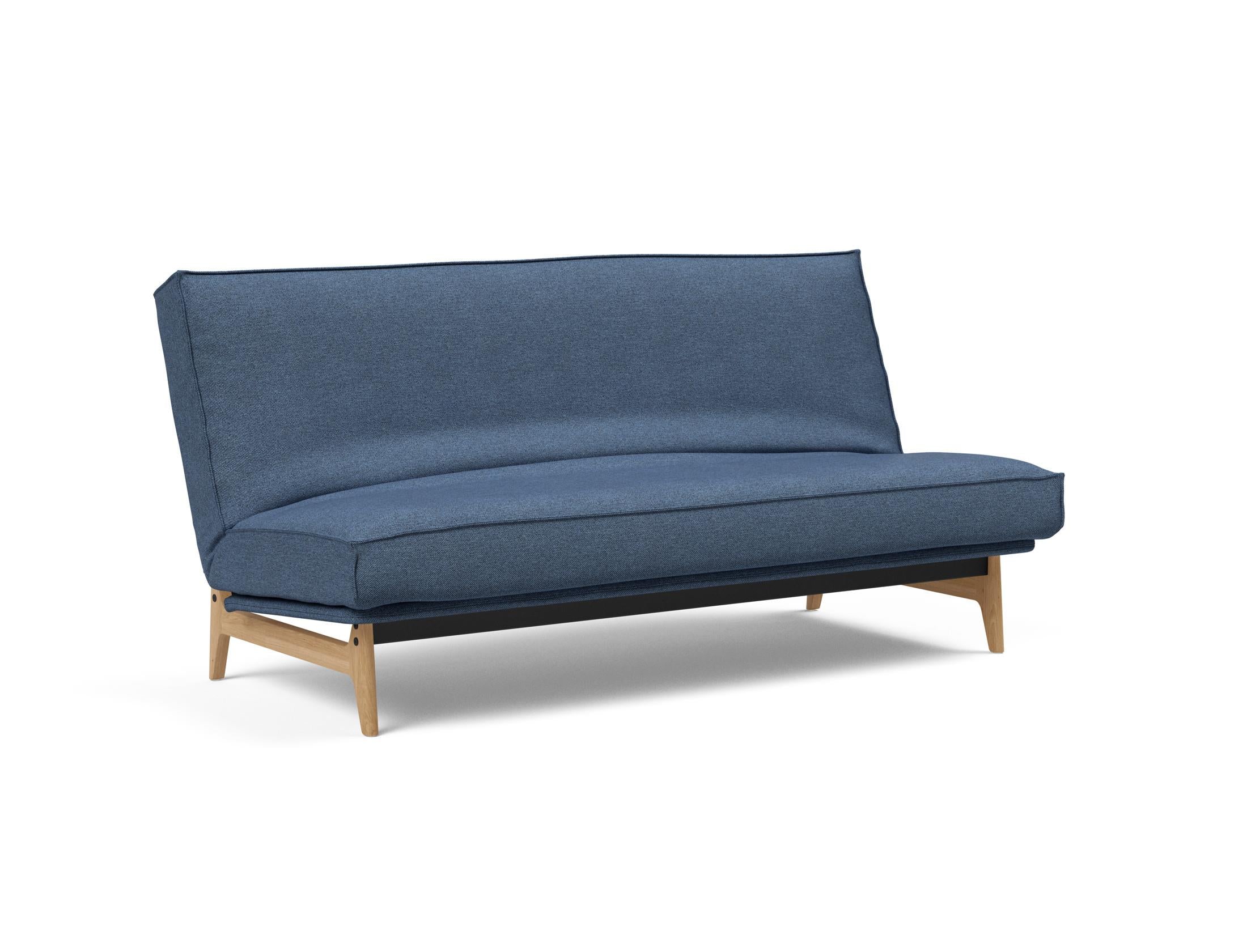 Erleben Sie das Aslak 140 Bettsofa Sharp Plus Cover – stilvoll, bequem und ideal für Gästeübernachtungen. Perfekte Kombination aus Funktionalität und Eleganz.