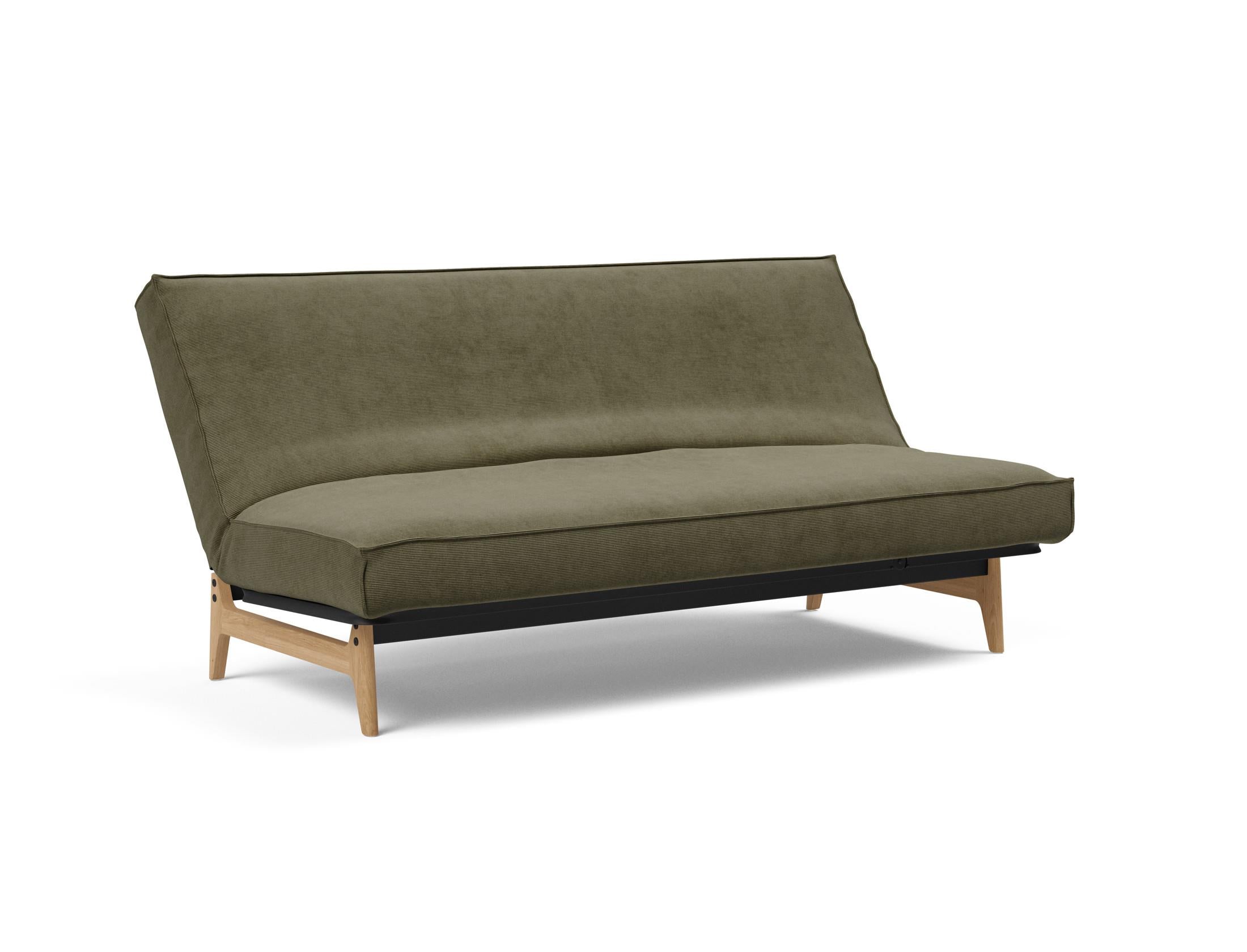 Entdecken Sie das Aslak 140 Bettsofa von Innovation Living: stilvolles Design, bequeme Soft Spring Matratze und elegantes Sharp Plus Cover für höchsten Schlafkomfort.