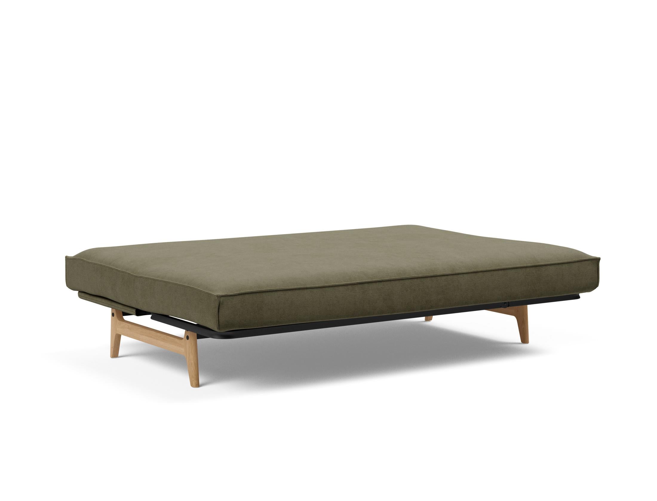 Entdecken Sie das Aslak 140 Bettsofa von Innovation Living: stilvolles Design, bequeme Soft Spring Matratze und elegantes Sharp Plus Cover für höchsten Schlafkomfort.
