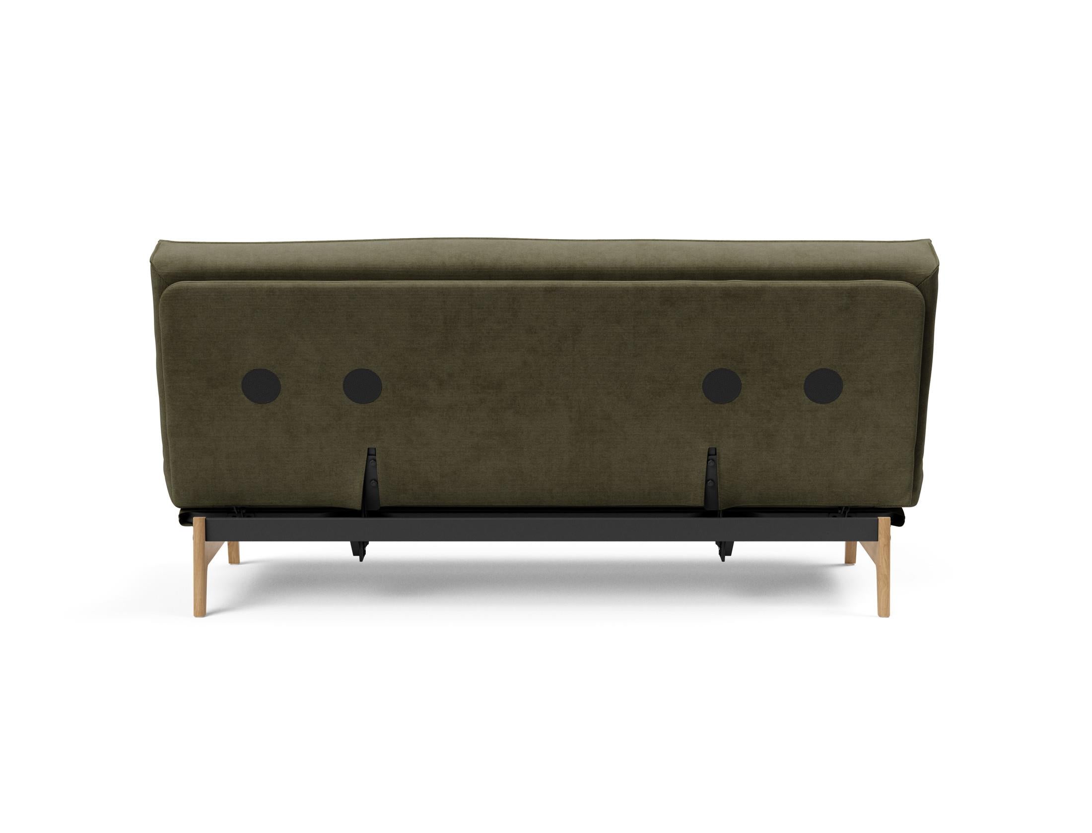 Erleben Sie das Aslak 140 Bettsofa Sharp Plus Cover – stilvoll, bequem und ideal für Gästeübernachtungen. Perfekte Kombination aus Funktionalität und Eleganz.