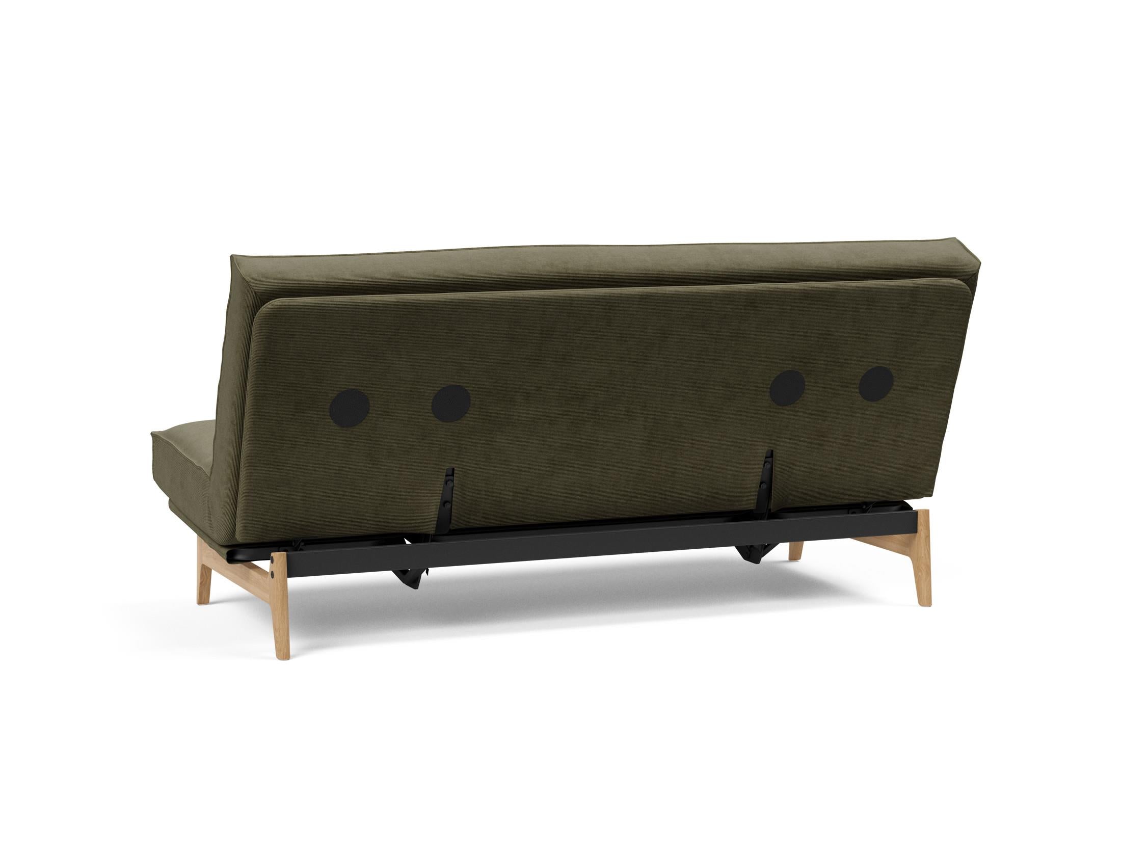 Entdecken Sie das Aslak 140 Bettsofa mit Soft Spring Bezug – modernes Design, vielseitig einsetzbar und optimal für entspannte Nächte.