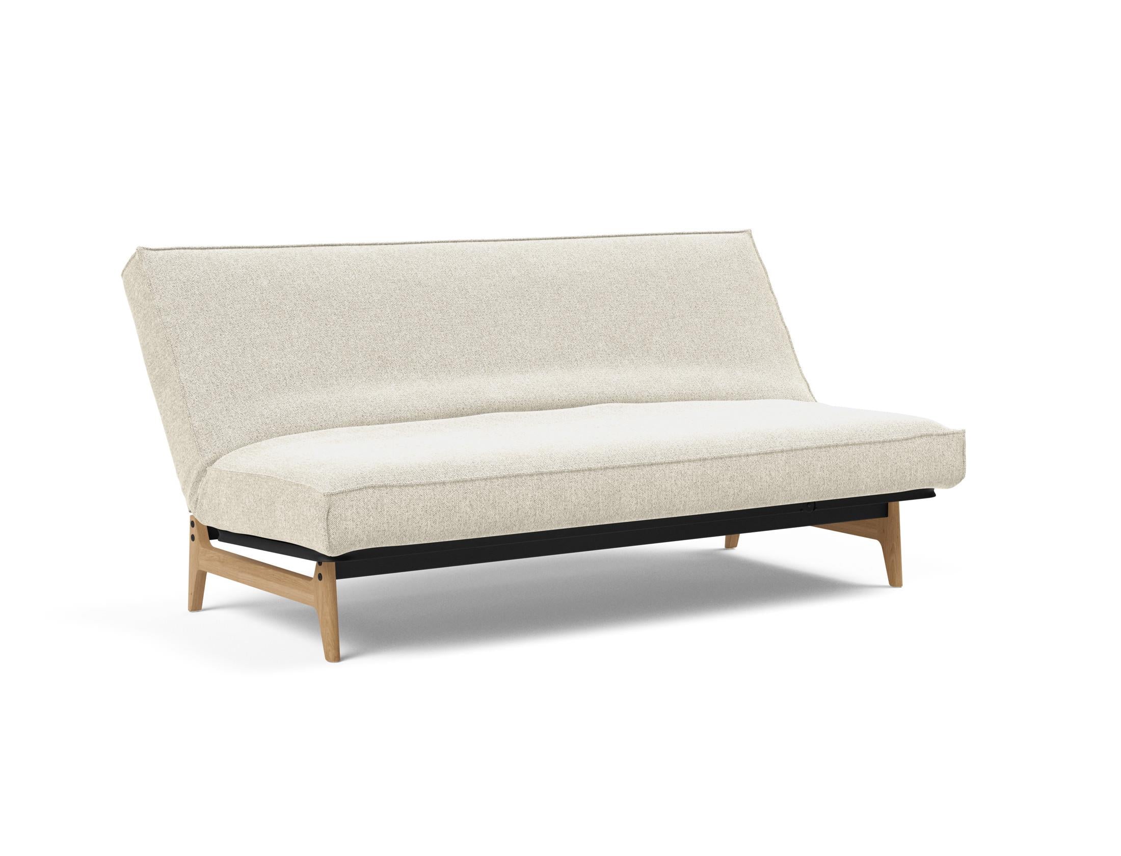 Entdecken Sie das Aslak 140 Bettsofa von Innovation Living: stilvolles Design, bequeme Soft Spring Matratze und elegantes Sharp Plus Cover für höchsten Schlafkomfort.