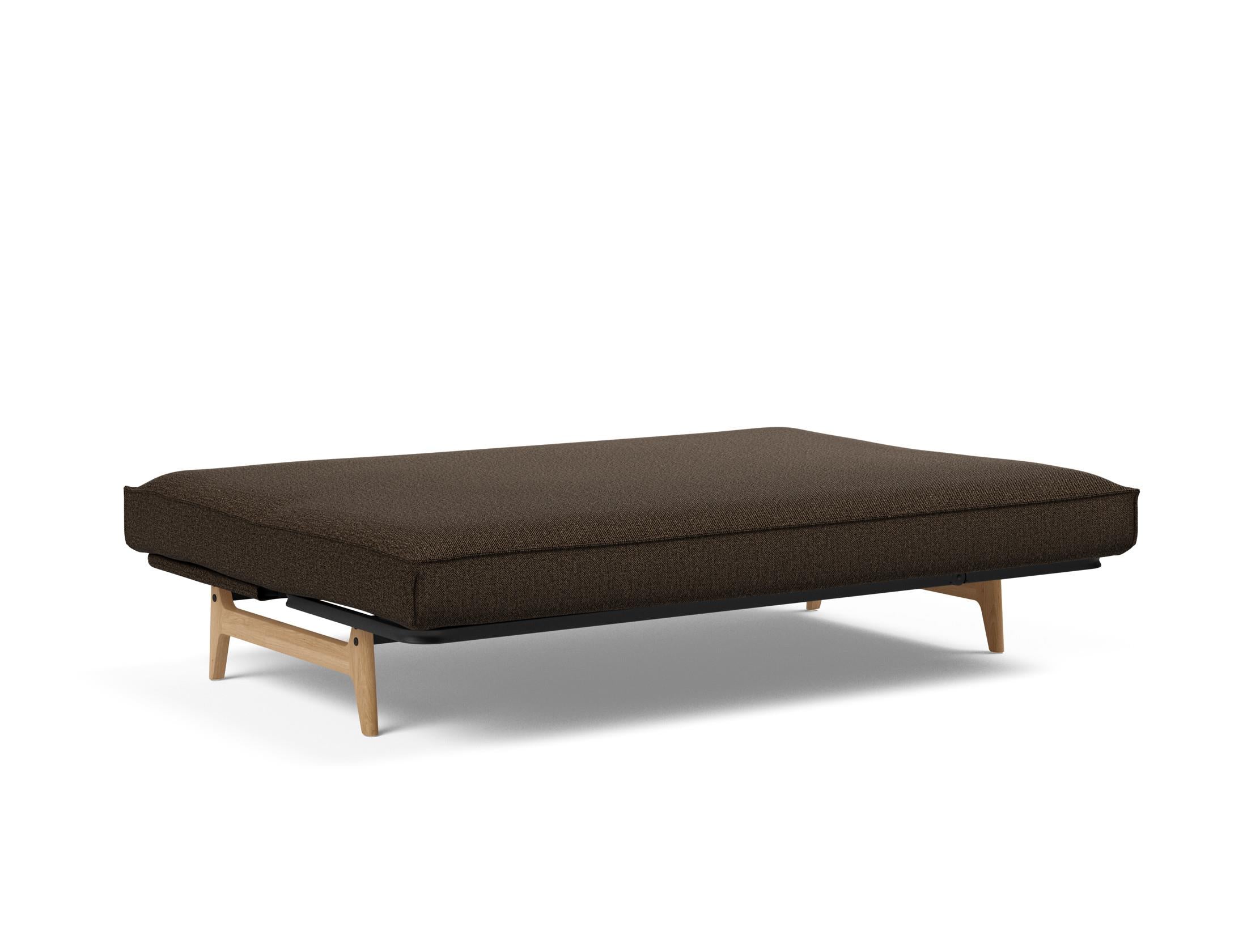 Entdecken Sie das Aslak 140 Bettsofa von Innovation Living: stilvolles Design, bequeme Soft Spring Matratze und elegantes Sharp Plus Cover für höchsten Schlafkomfort.
