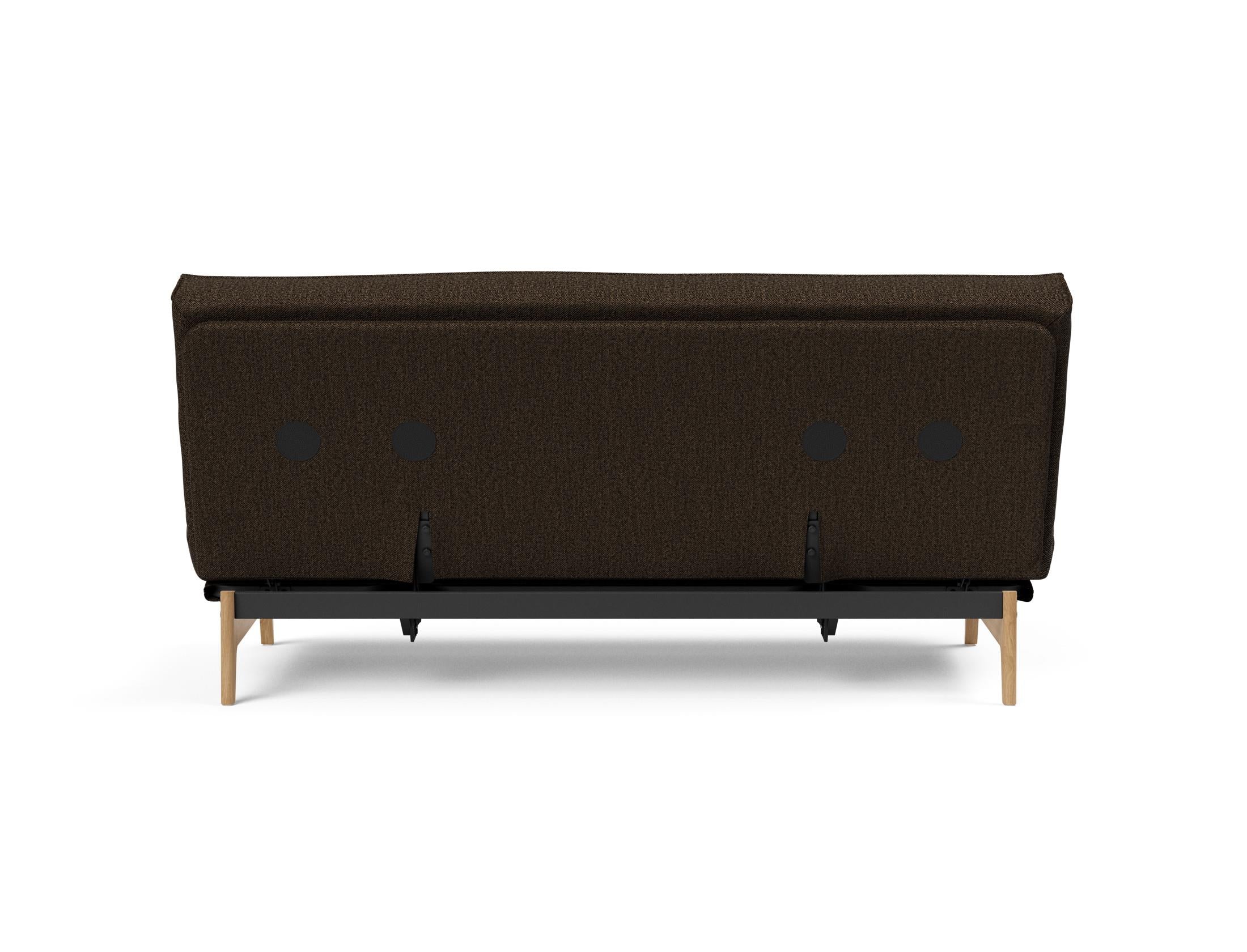 Erleben Sie das Aslak 140 Bettsofa Sharp Plus Cover – stilvoll, bequem und ideal für Gästeübernachtungen. Perfekte Kombination aus Funktionalität und Eleganz.