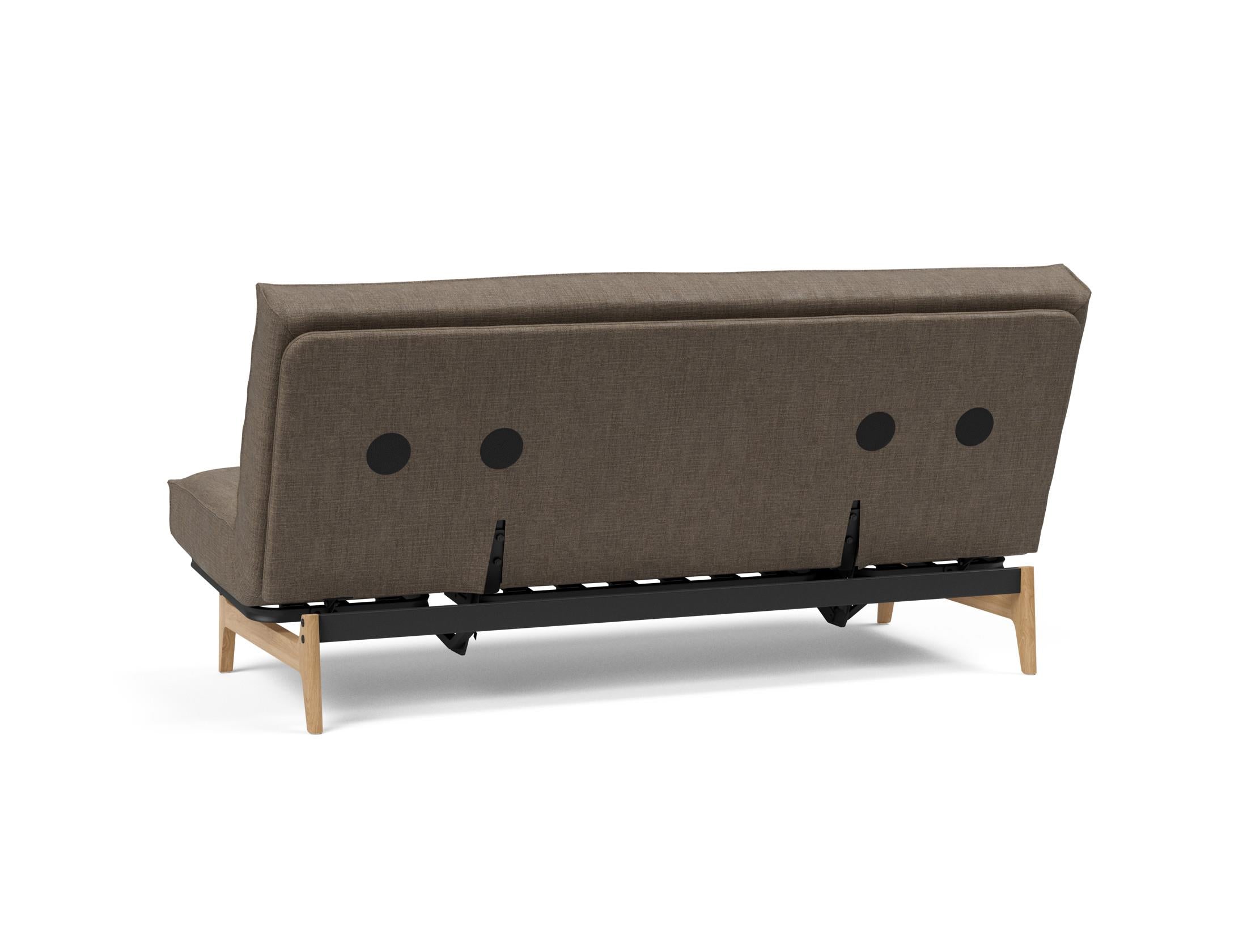 Erleben Sie das Aslak 140 Bettsofa von Innovation Living: modernes Design, hochwertige Soft Spring Matratze und edles Sharp Plus Cover für optimalen Komfort.