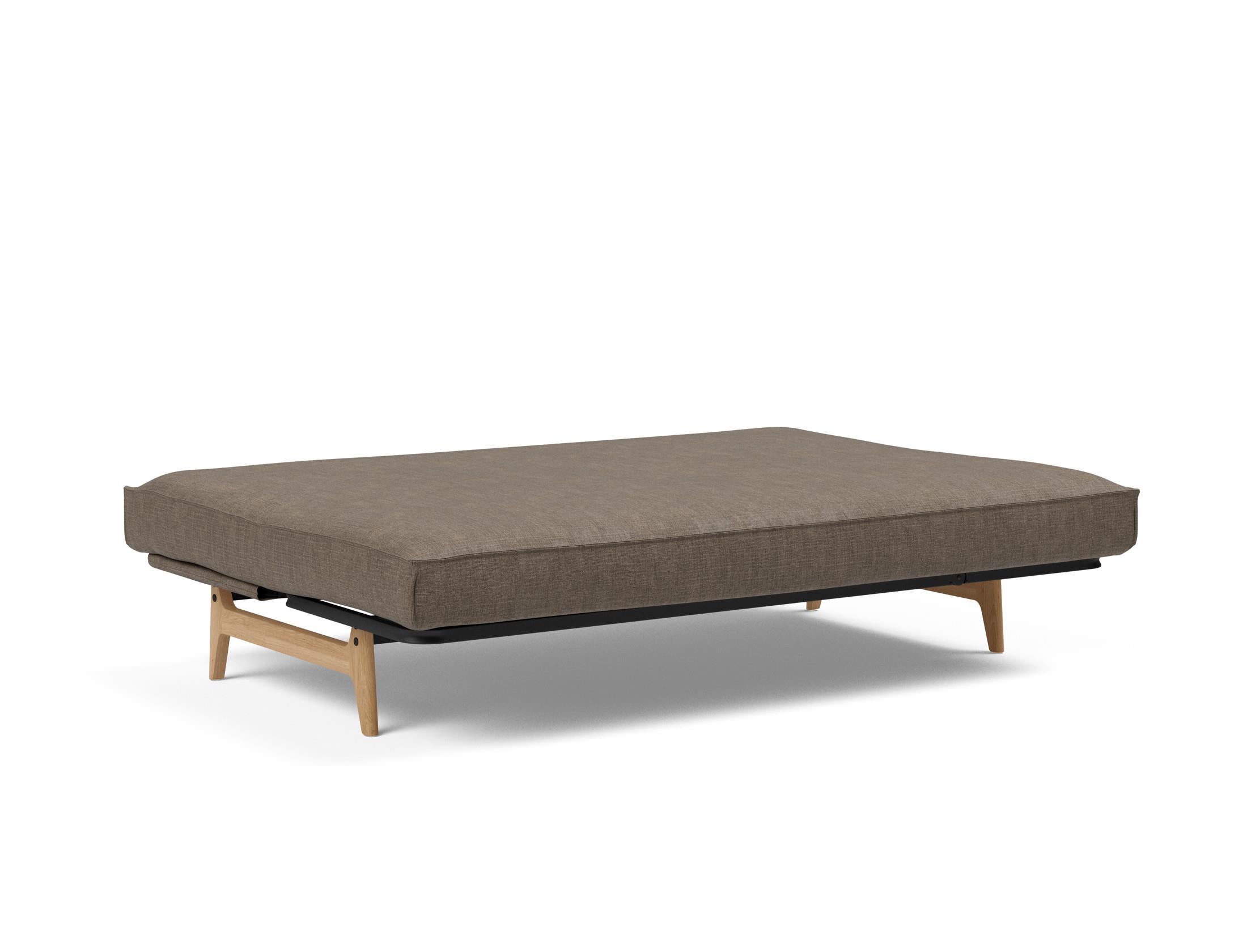Entdecken Sie das Aslak 140 Bettsofa von Innovation Living: stilvolles Design, bequeme Soft Spring Matratze und elegantes Sharp Plus Cover für höchsten Schlafkomfort.
