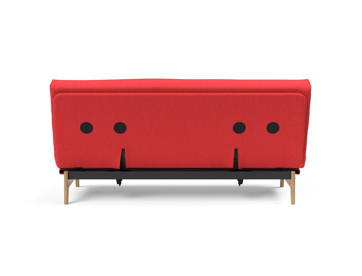 Aslak 140 Bettsofa Sharp Plus Cover mit Gestellbezug Soft Spring in 511 Elegance Red präsentiert im Onlineshop von KAQTU Design AG. Bettsofa ist von Innovation Living