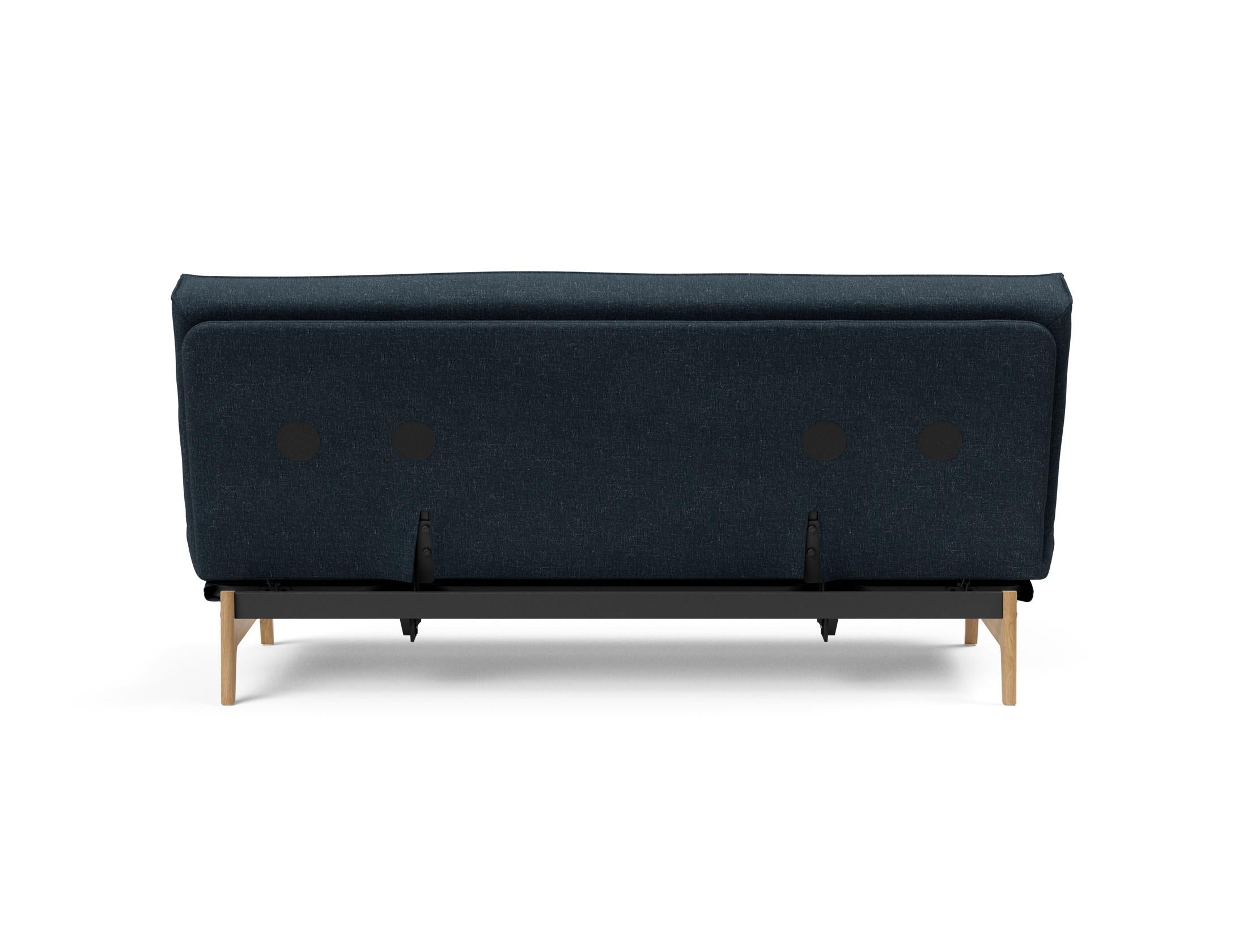 Entdecken Sie das Aslak 140 Bettsofa mit Soft Spring Bezug – modernes Design, vielseitig einsetzbar und optimal für entspannte Nächte.