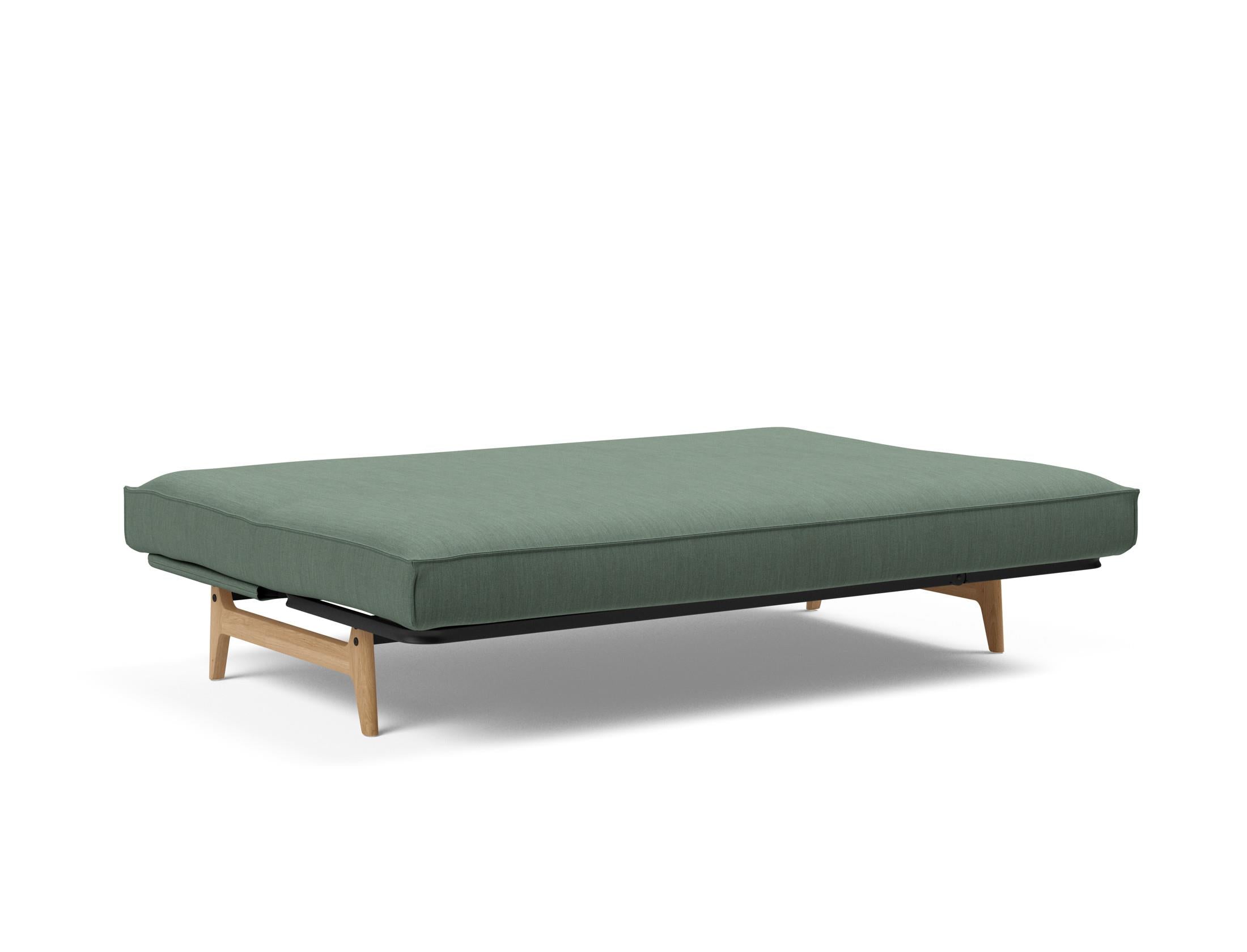 Entdecken Sie das Aslak 140 Bettsofa von Innovation Living: stilvolles Design, bequeme Soft Spring Matratze und elegantes Sharp Plus Cover für höchsten Schlafkomfort.