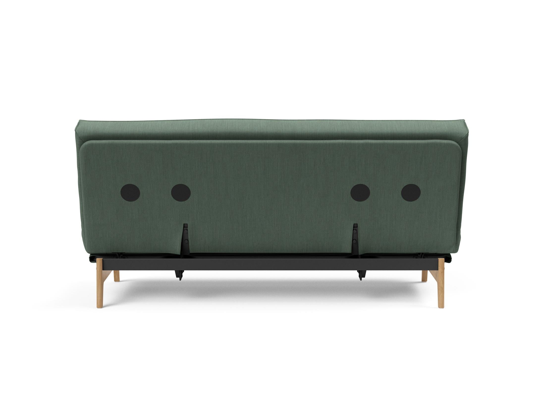 Entdecken Sie das Aslak 140 Bettsofa mit Soft Spring Bezug – modernes Design, vielseitig einsetzbar und optimal für entspannte Nächte.