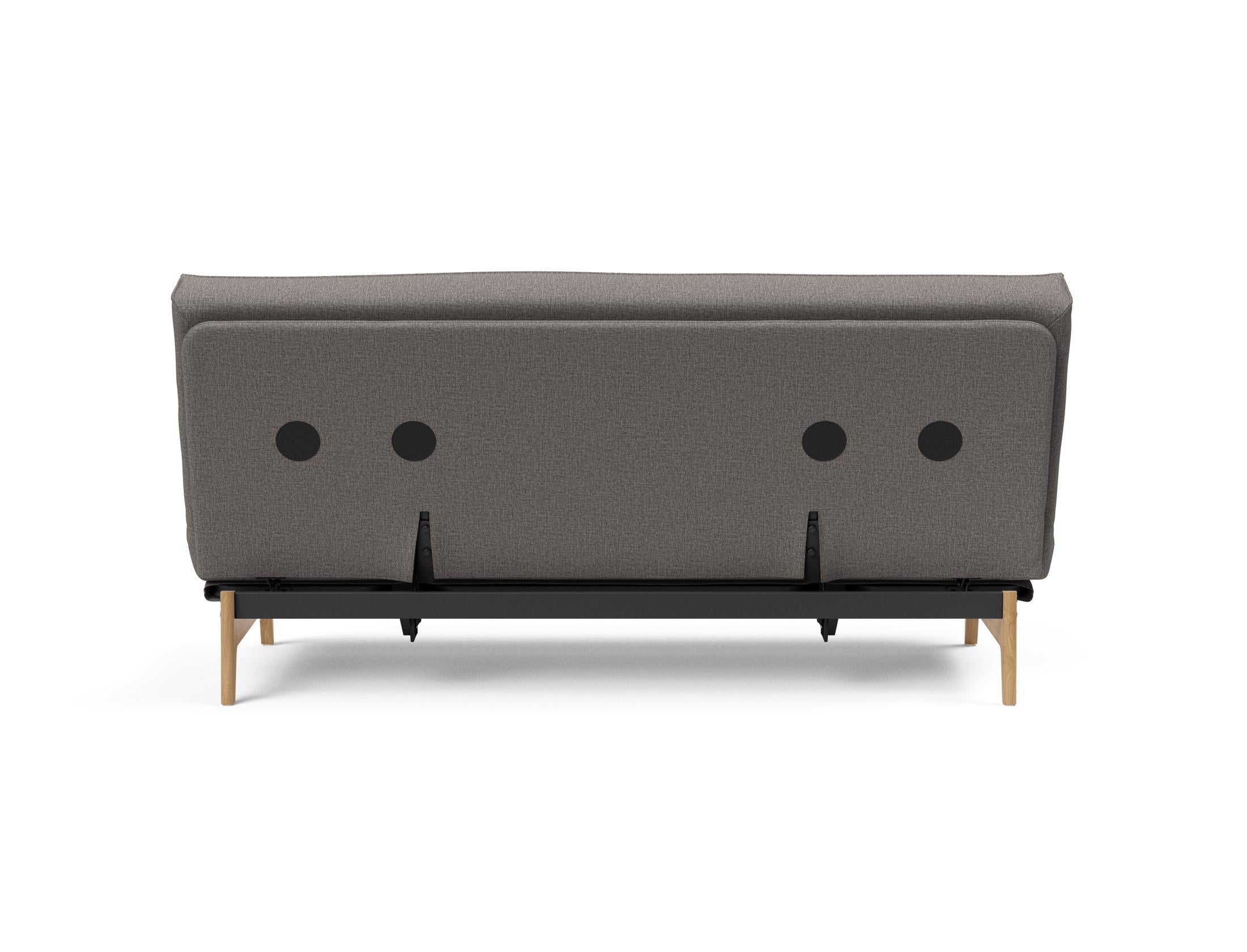 Entdecken Sie das Aslak 140 Bettsofa mit Soft Spring Bezug – modernes Design, vielseitig einsetzbar und optimal für entspannte Nächte.