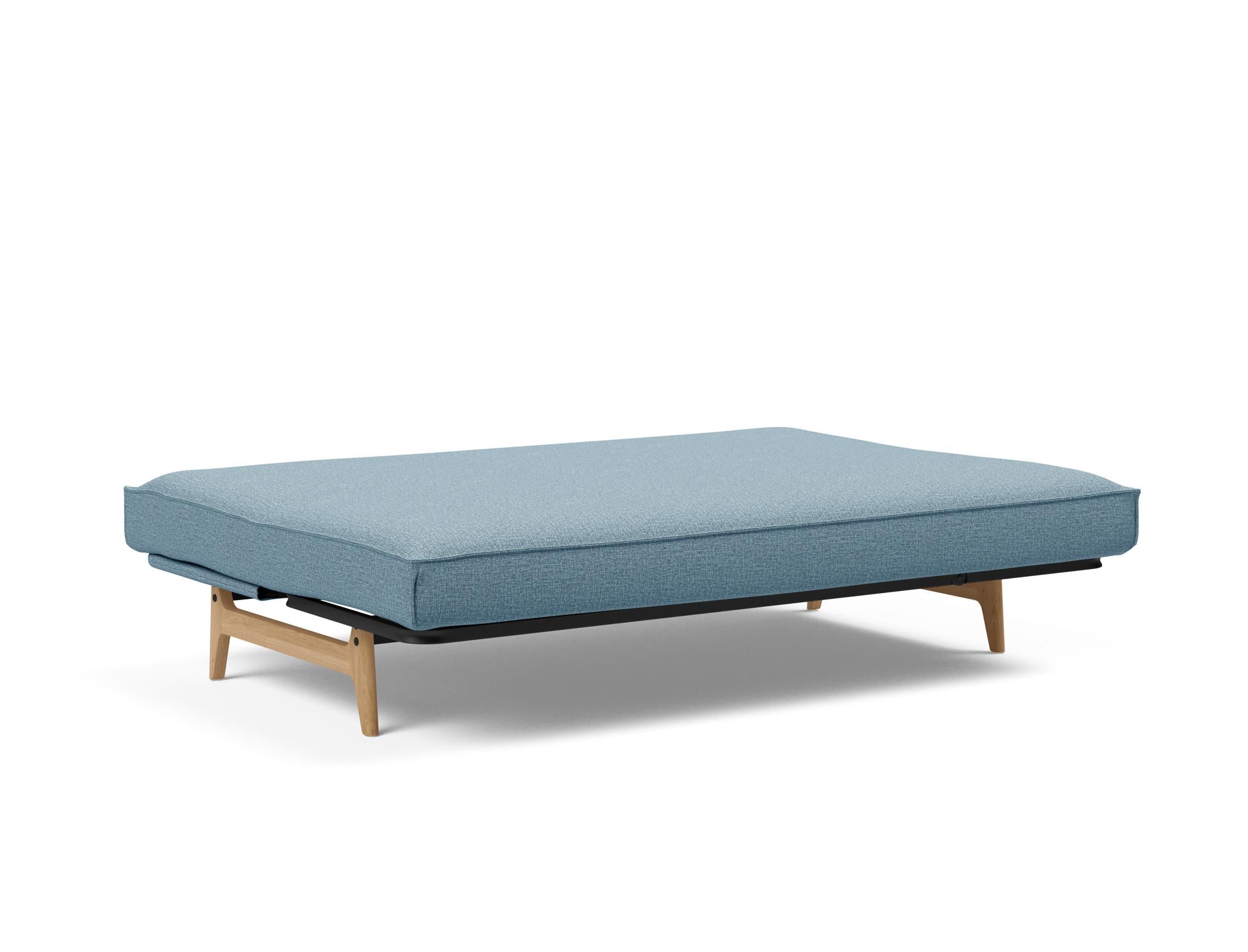 Entdecken Sie das Aslak 140 Bettsofa von Innovation Living: stilvolles Design, bequeme Soft Spring Matratze und elegantes Sharp Plus Cover für höchsten Schlafkomfort.