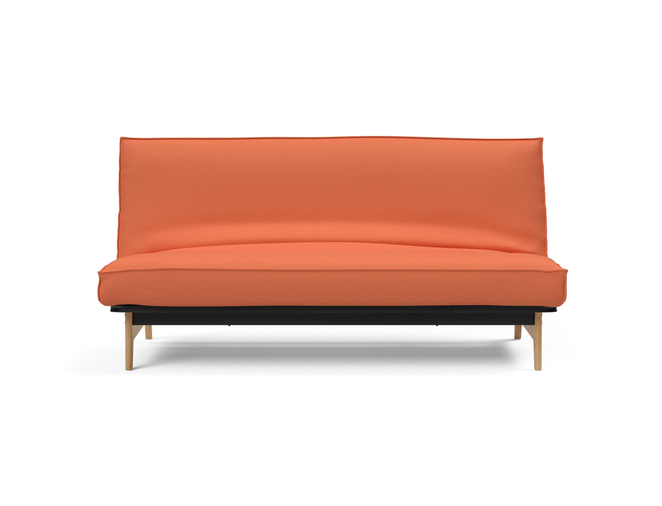 Entdecken Sie das Aslak 140 Bettsofa von Innovation Living: stilvolles Design, bequeme Soft Spring Matratze und elegantes Sharp Plus Cover für höchsten Schlafkomfort.