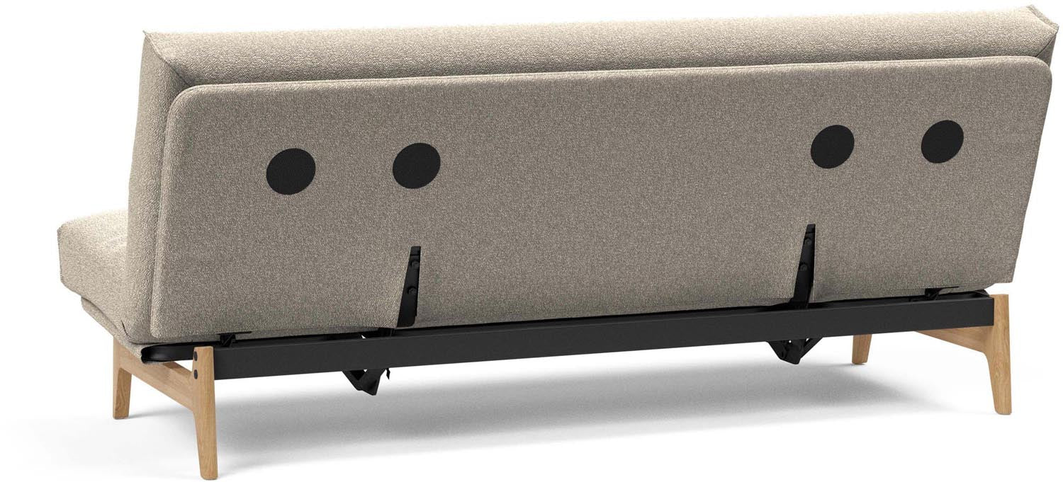 Entdecken Sie das Aslak 120 Bettsofa mit Nordic Cover von Innovation Living – stilvoll, platzsparend und perfekt für Gästeübernachtungen.