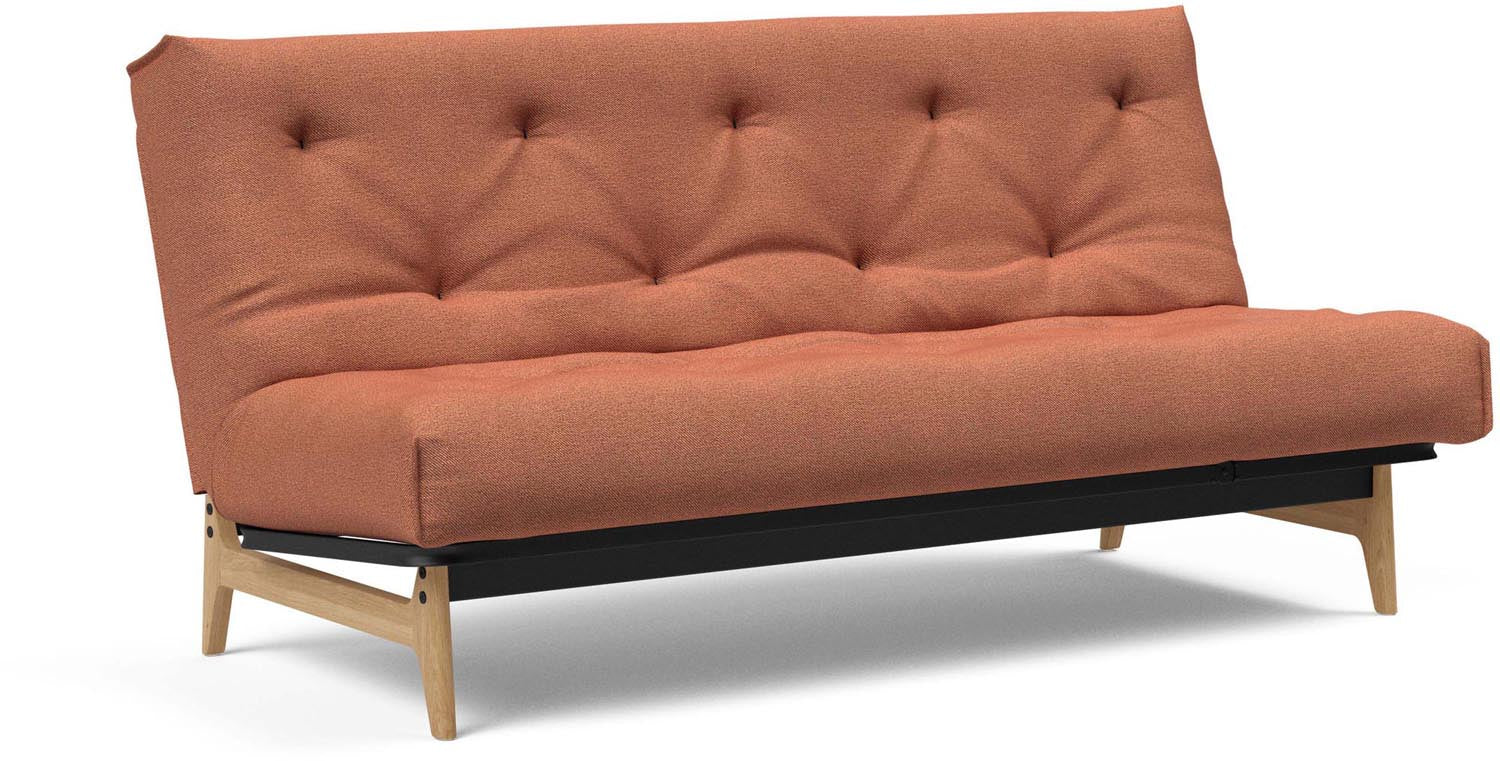 Entdecken Sie das Aslak 140 Bettsofa von Innovation Living – stilvolles Nordic Design und hochwertiger Latex für erholsame Nächte.