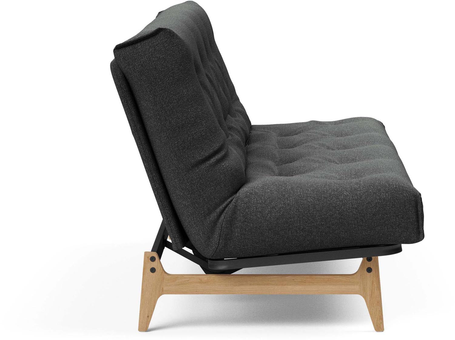 Erleben Sie das Aslak 140 Bettsofa von Innovation Living – modernes Nordic Design trifft auf komfortablen Latex für besten Schlafkomfort.