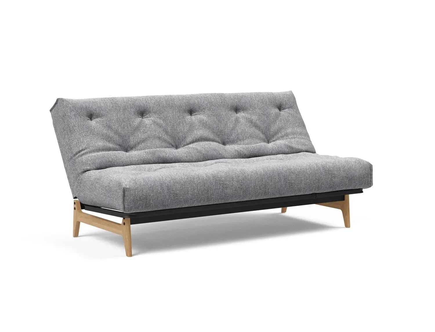 Erleben Sie das Aslak 140 Bettsofa von Innovation Living – modernes Nordic Design trifft auf komfortablen Latex für besten Schlafkomfort.