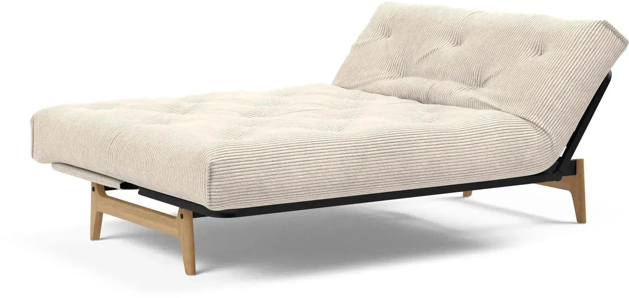 Erleben Sie das Aslak 140 Bettsofa von Innovation Living – modernes Design und komfortabler Nordic Latex für besten Schlafkomfort.