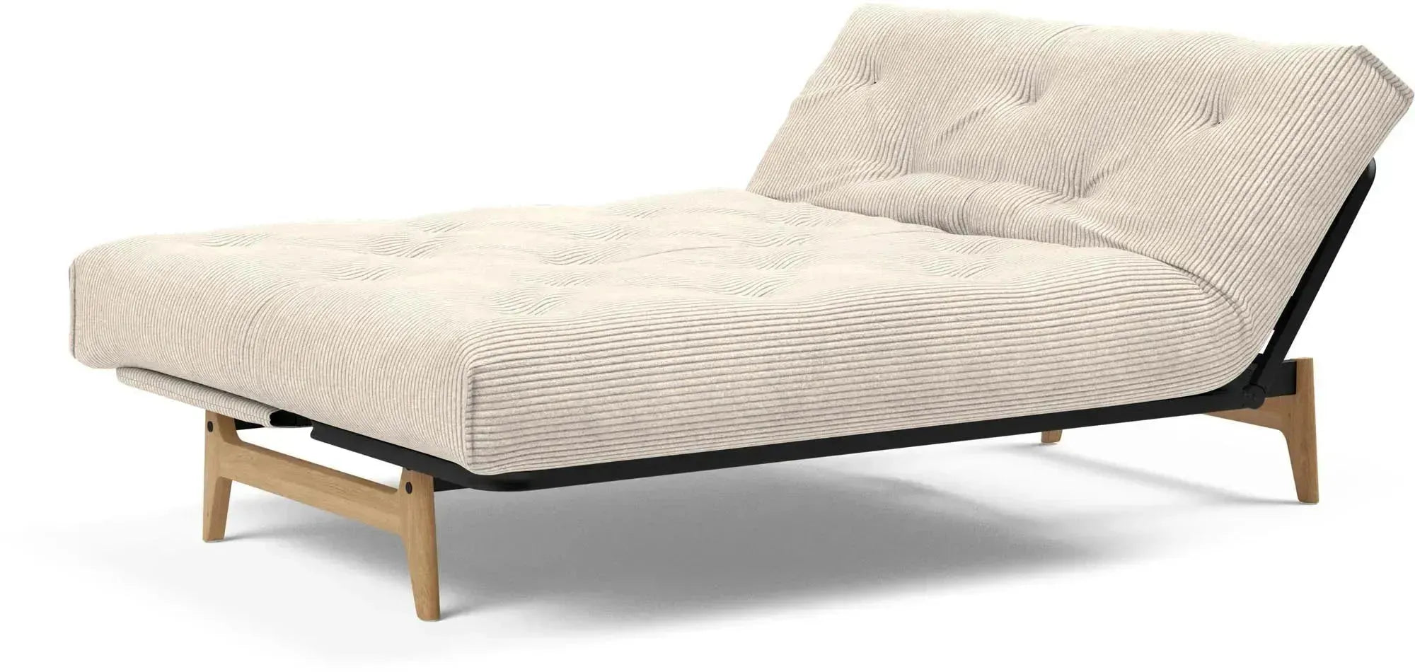 Entdecken Sie das Aslak 140 Bettsofa von Innovation Living – stilvolles Nordic Design und hochwertiger Latex für erholsame Nächte.