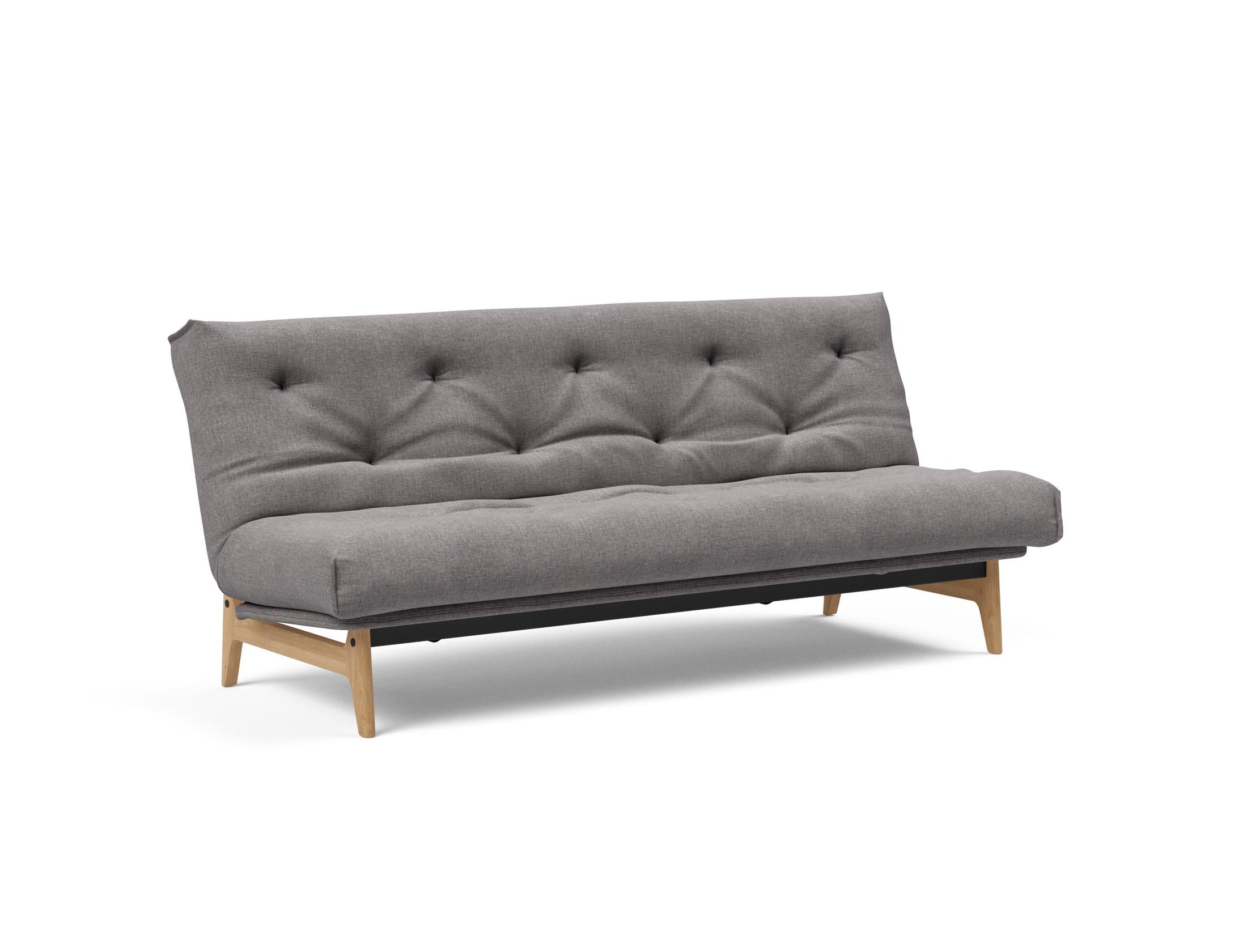 Erleben Sie das Aslak 120 Bettsofa Nordic Soft Spring von Innovation Living – eine perfekte Kombination aus modernem Stil und vielseitiger Funktionalität.