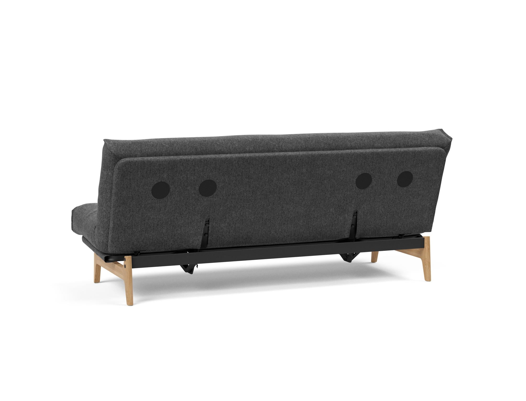 Erleben Sie das Aslak 120 Bettsofa Nordic Soft Spring von Innovation Living – eine perfekte Kombination aus modernem Stil und vielseitiger Funktionalität.