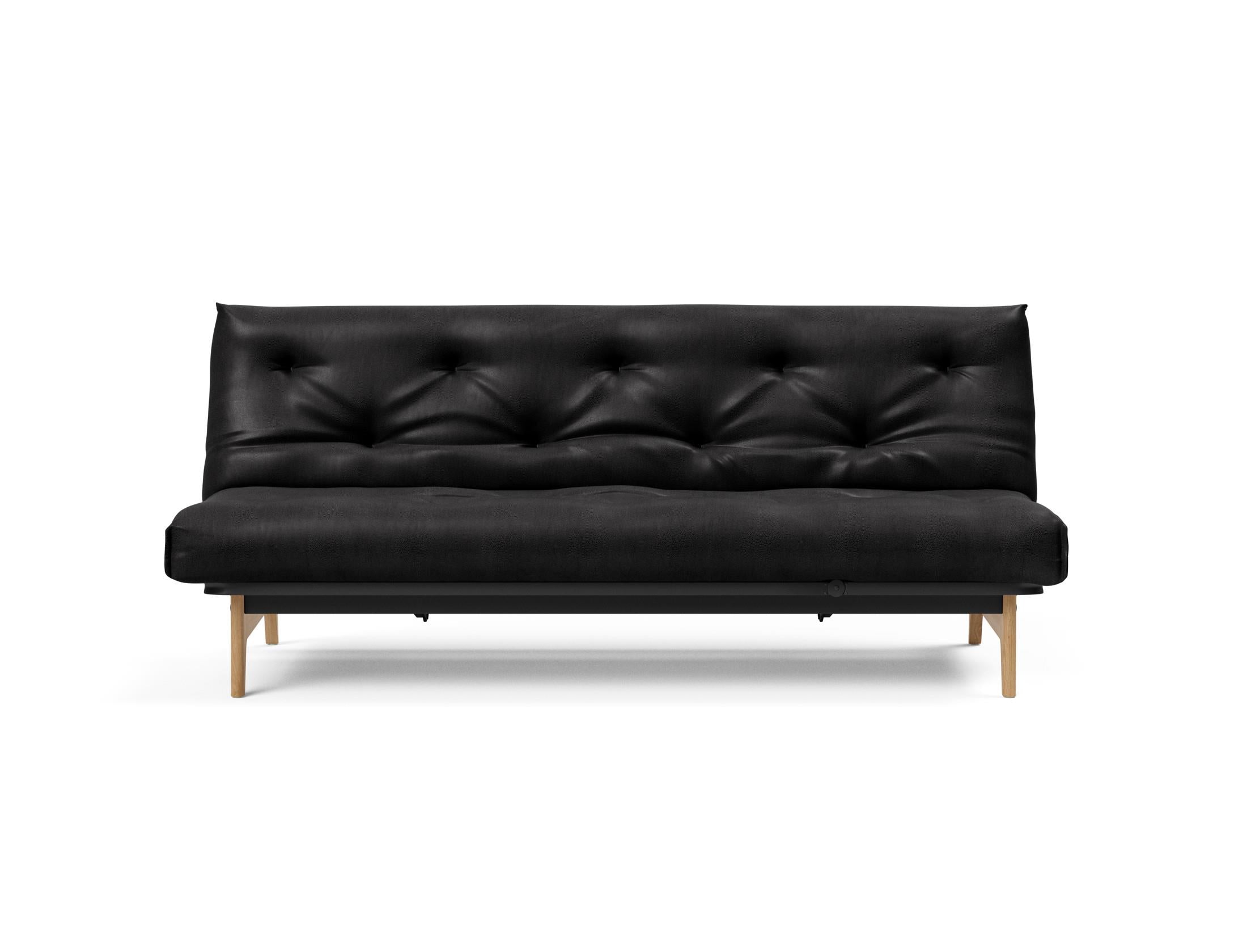 Erleben Sie das Aslak 120 Bettsofa Nordic Soft Spring von Innovation Living – eine perfekte Kombination aus modernem Stil und vielseitiger Funktionalität.
