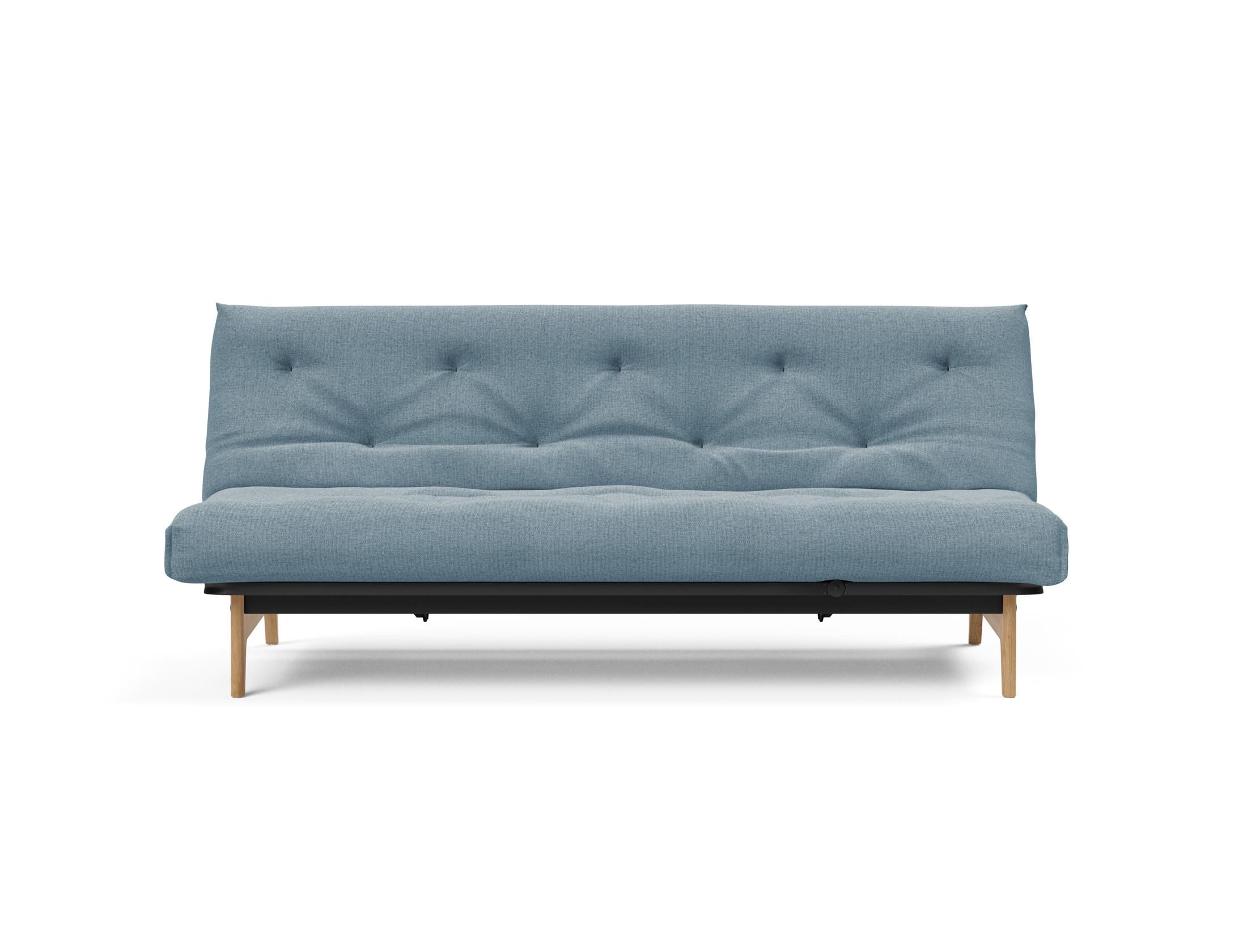 Erleben Sie das Aslak 120 Bettsofa Nordic Soft Spring von Innovation Living – eine perfekte Kombination aus modernem Stil und vielseitiger Funktionalität.