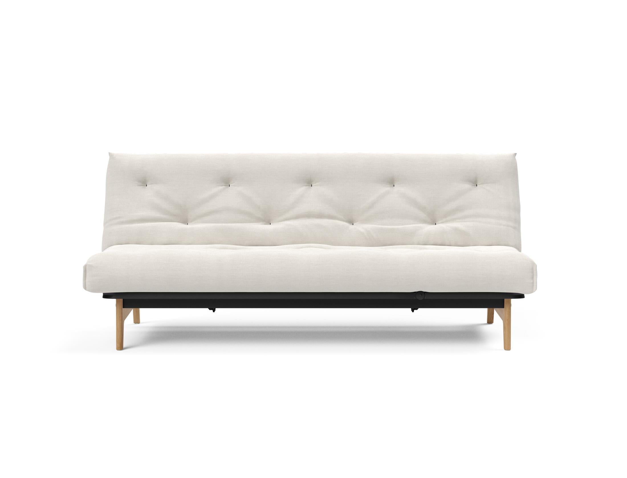 Entdecken Sie das Aslak 120 Bettsofa Nordic Soft Spring von Innovation Living – stilvolles Design trifft auf praktischen Komfort für Ihr Zuhause.