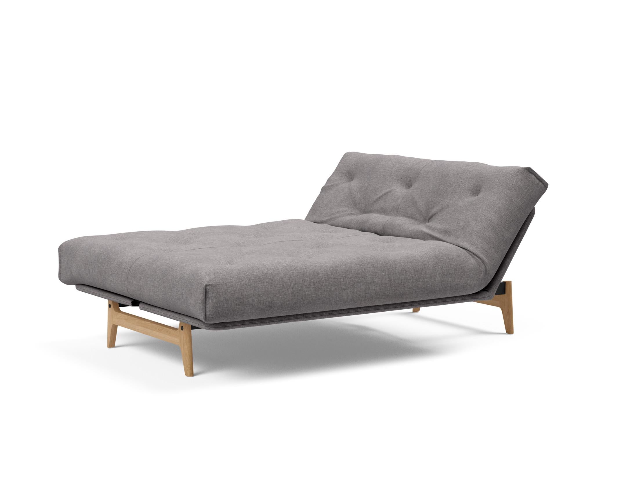 Erleben Sie das Aslak 140 Bettsofa Nordic: Stilvolles skandinavisches Design und der komfortable Soft Spring Bezug sorgen für perfekten Schlafkomfort.