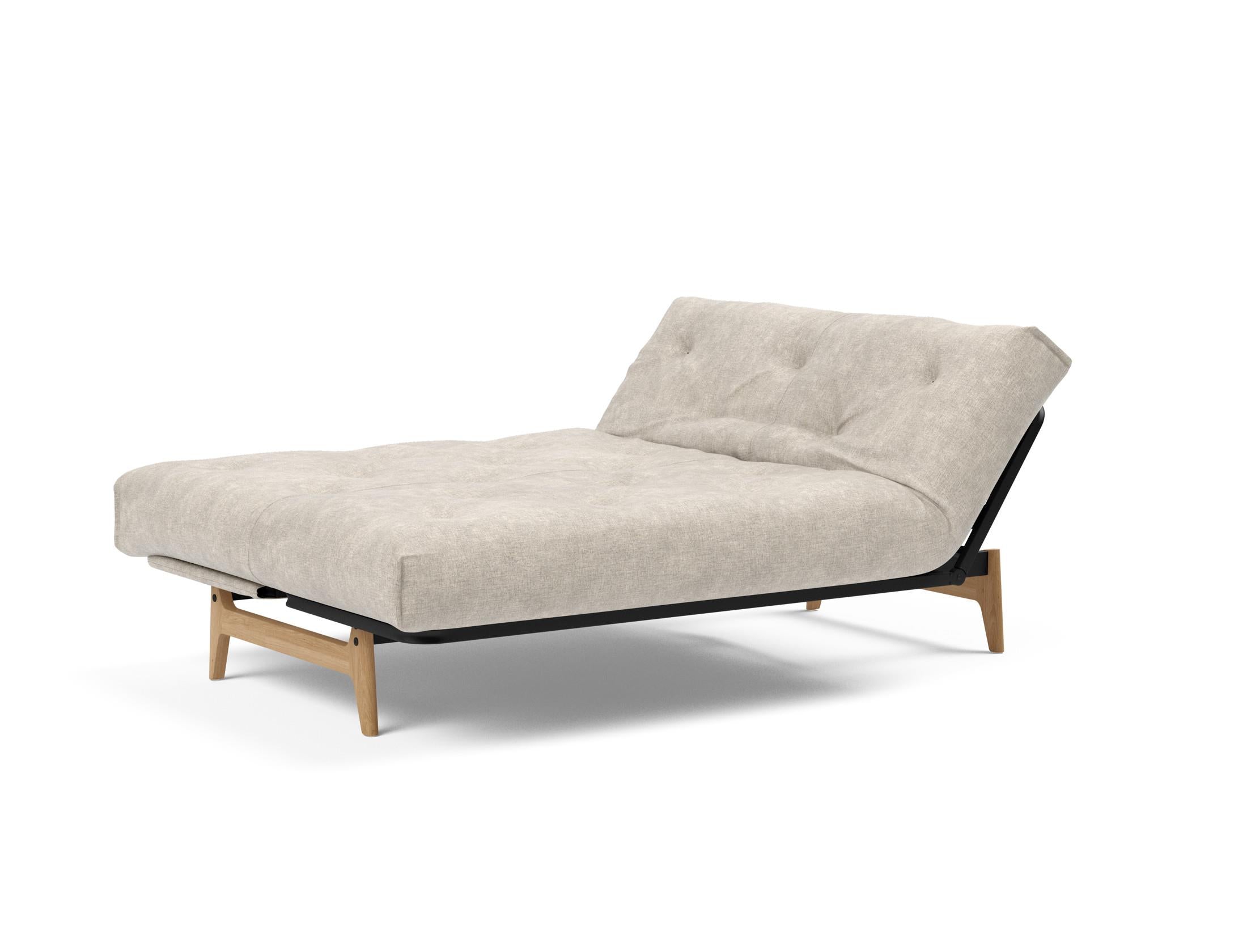 Erleben Sie das Aslak 140 Bettsofa Nordic Soft Spring von Innovation Living – eine perfekte Kombination aus modernem Stil und optimalem Schlafkomfort.