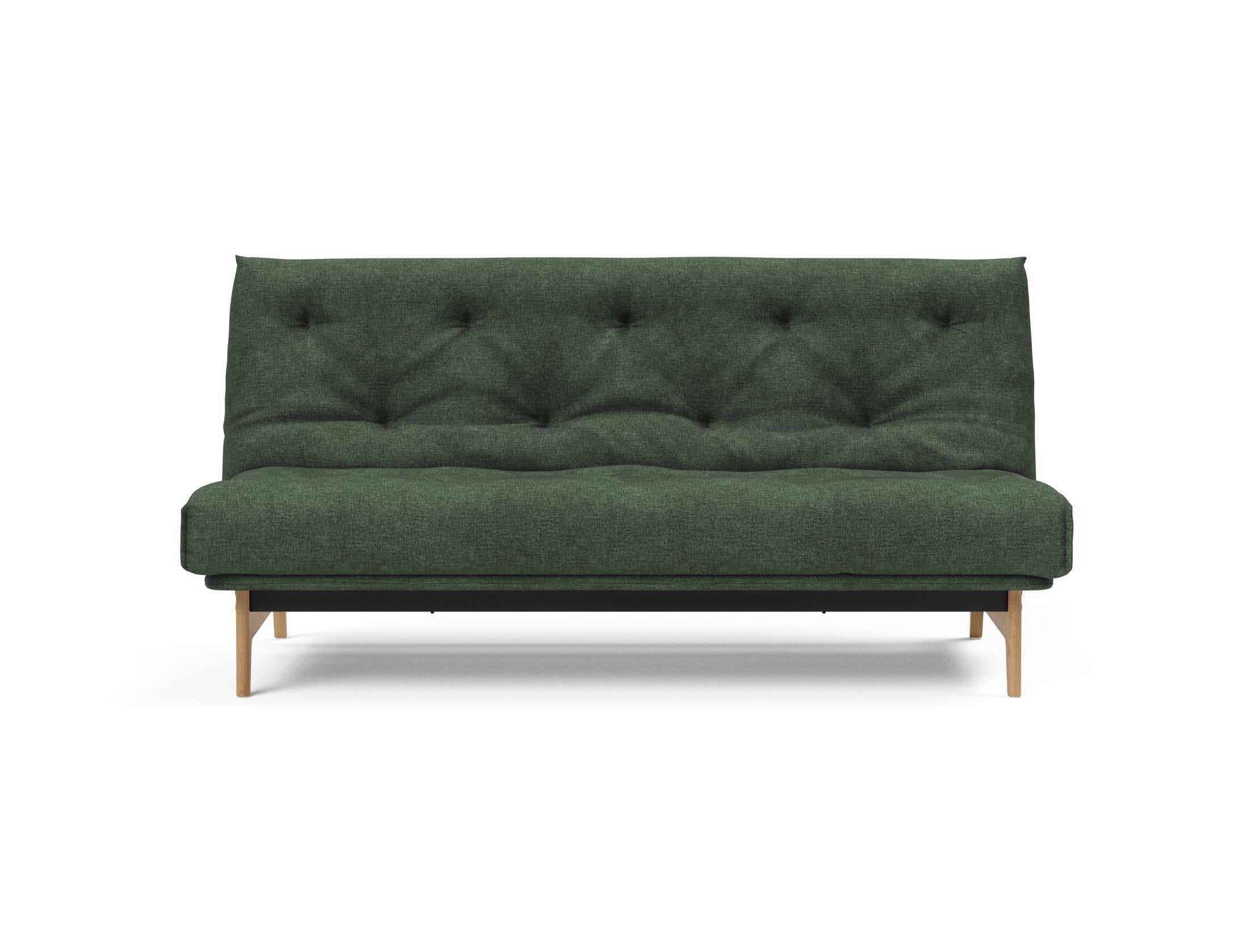 Erleben Sie das Aslak 140 Bettsofa Nordic: Stilvolles skandinavisches Design und der komfortable Soft Spring Bezug sorgen für perfekten Schlafkomfort.