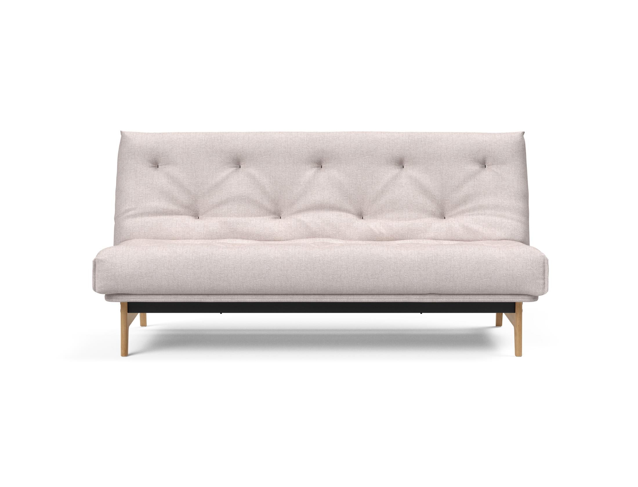 Erleben Sie das Aslak 140 Bettsofa Nordic: Stilvolles skandinavisches Design und der komfortable Soft Spring Bezug sorgen für perfekten Schlafkomfort.