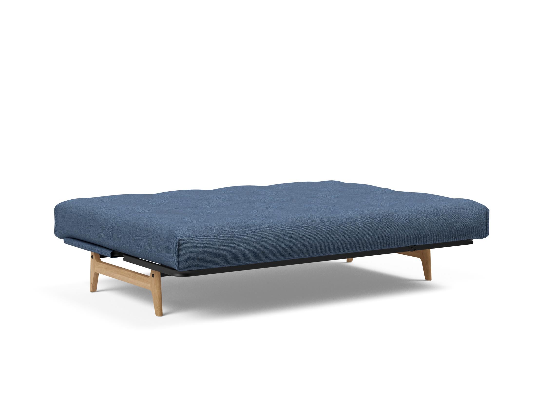 Entdecken Sie das Aslak 140 Bettsofa Nordic Soft Spring von Innovation Living – stilvolles Design trifft auf höchsten Schlafkomfort für Ihr Zuhause.