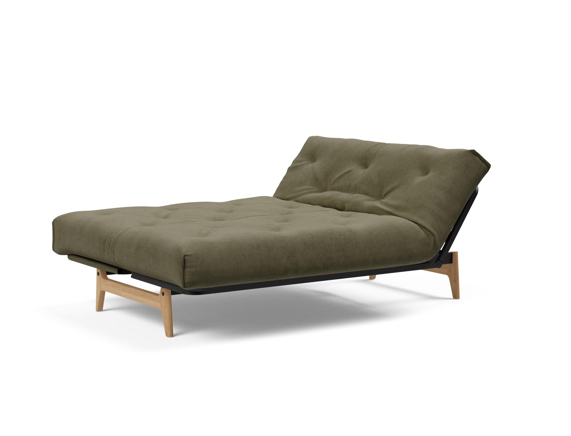 Erleben Sie das Aslak 140 Bettsofa Nordic Soft Spring von Innovation Living – eine perfekte Kombination aus modernem Stil und optimalem Schlafkomfort.